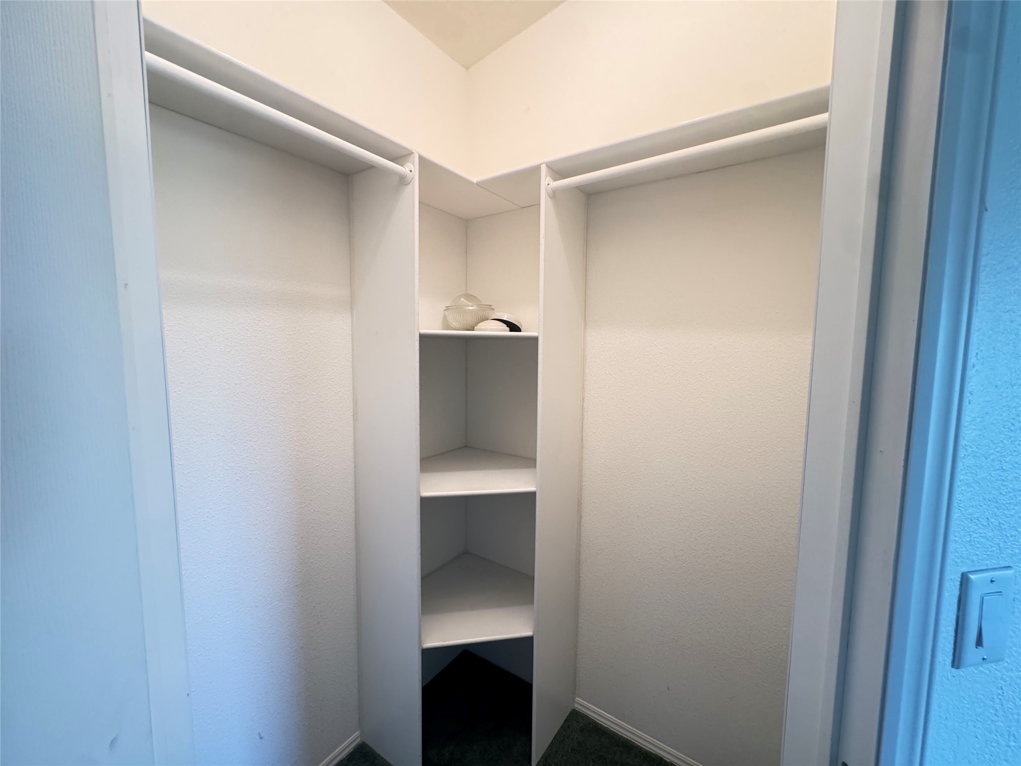 7155 Montana Avenue Property Photo 15