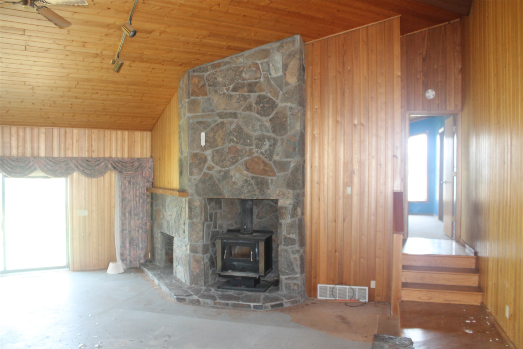 159 Westland Drive Property Photo 16
