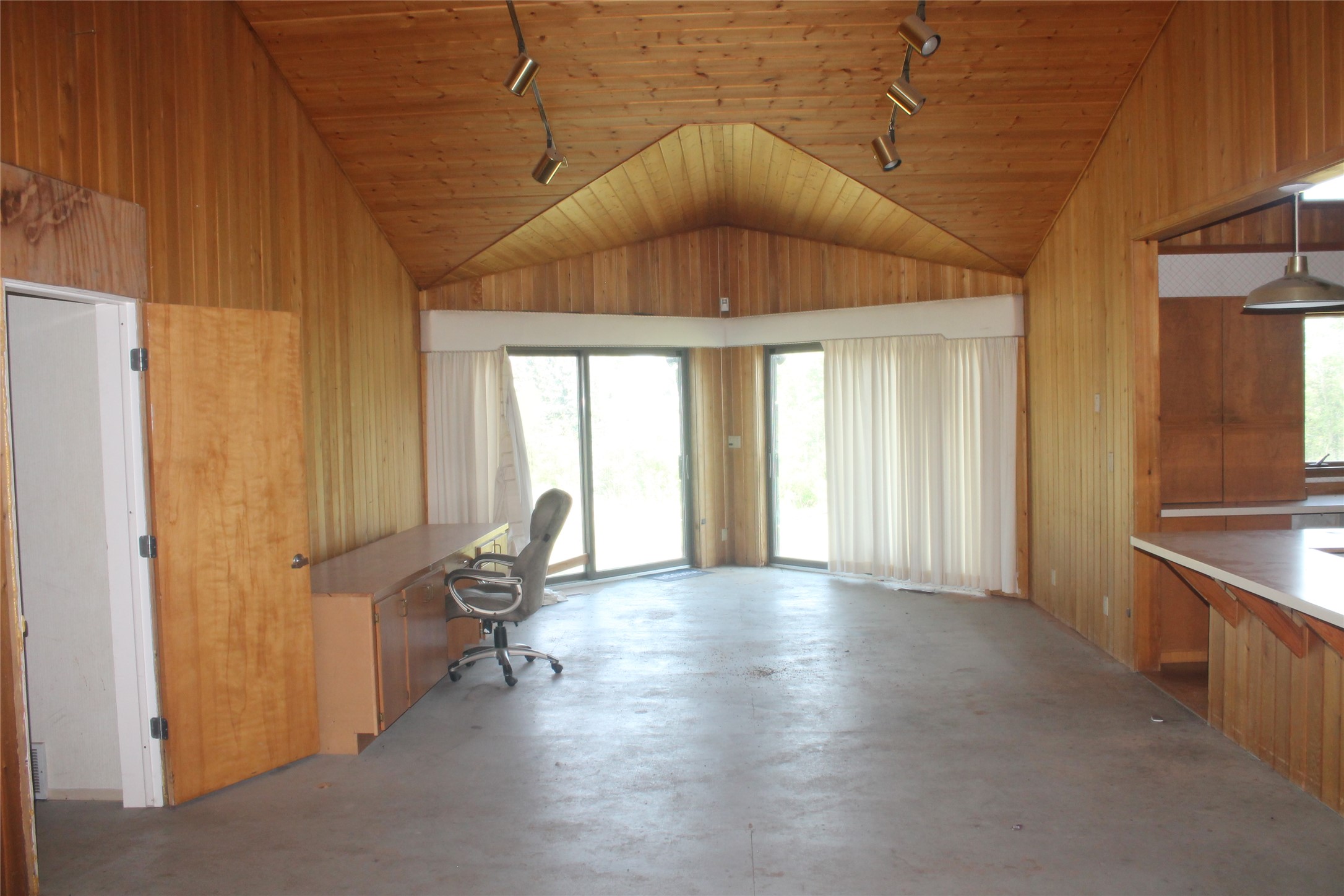 159 Westland Drive Property Photo 23