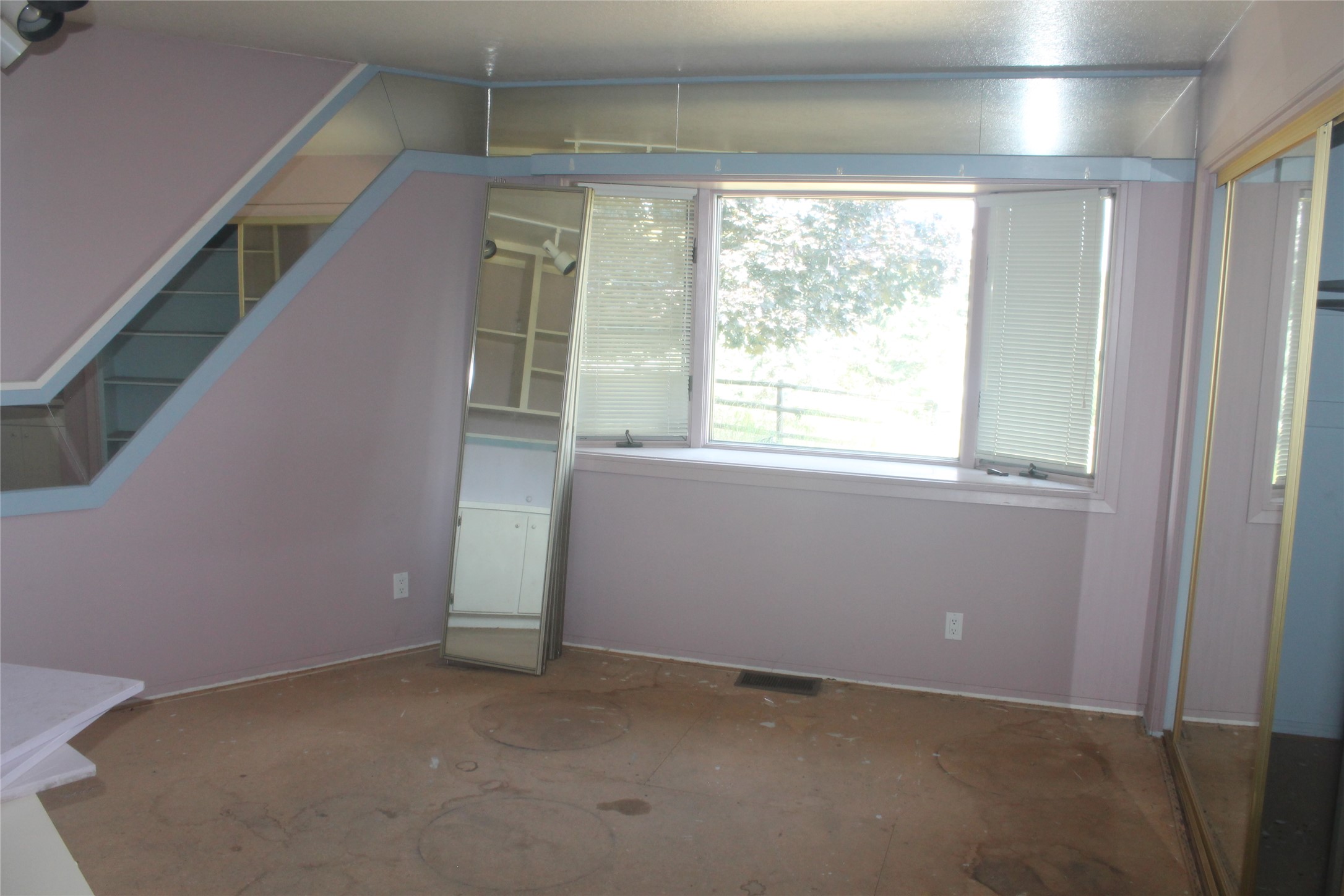 159 Westland Drive Property Photo 27