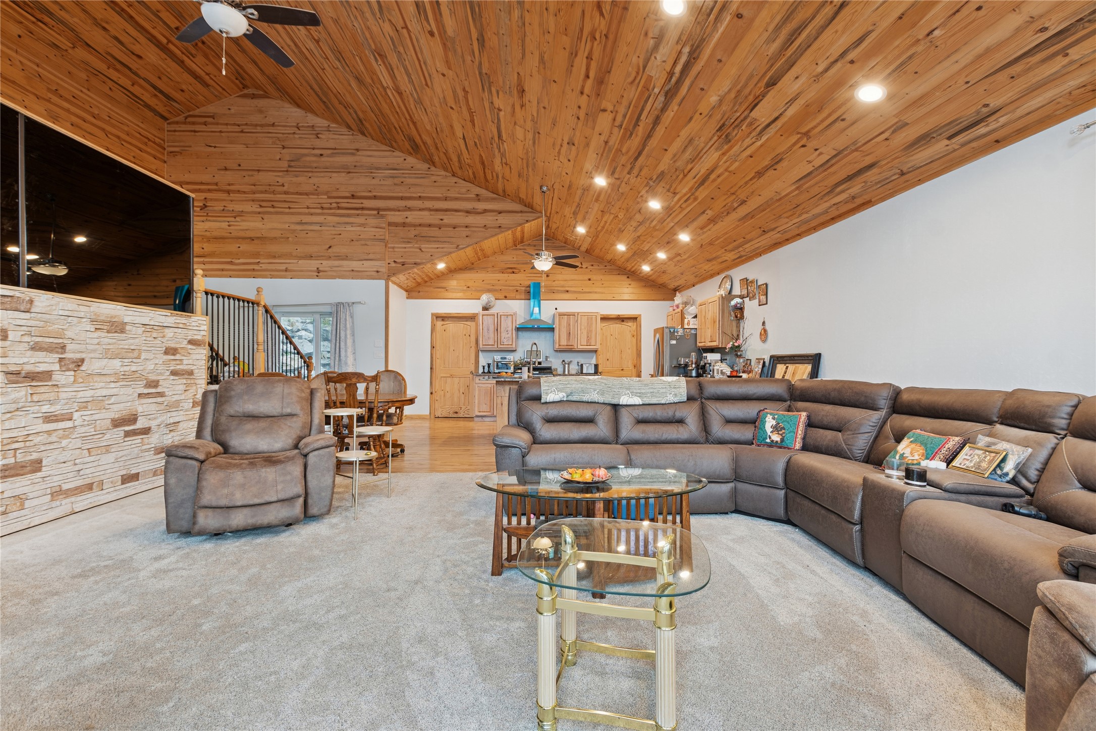 150 Whisper Ridge Drive Property Photo 6