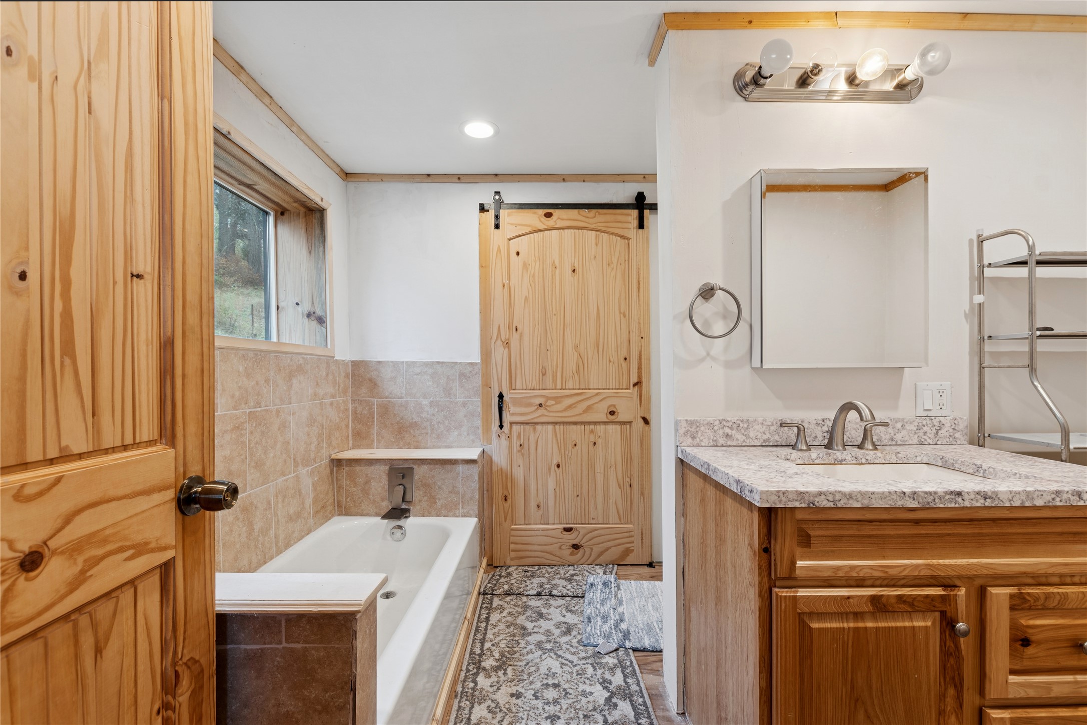 150 Whisper Ridge Drive Property Photo 16