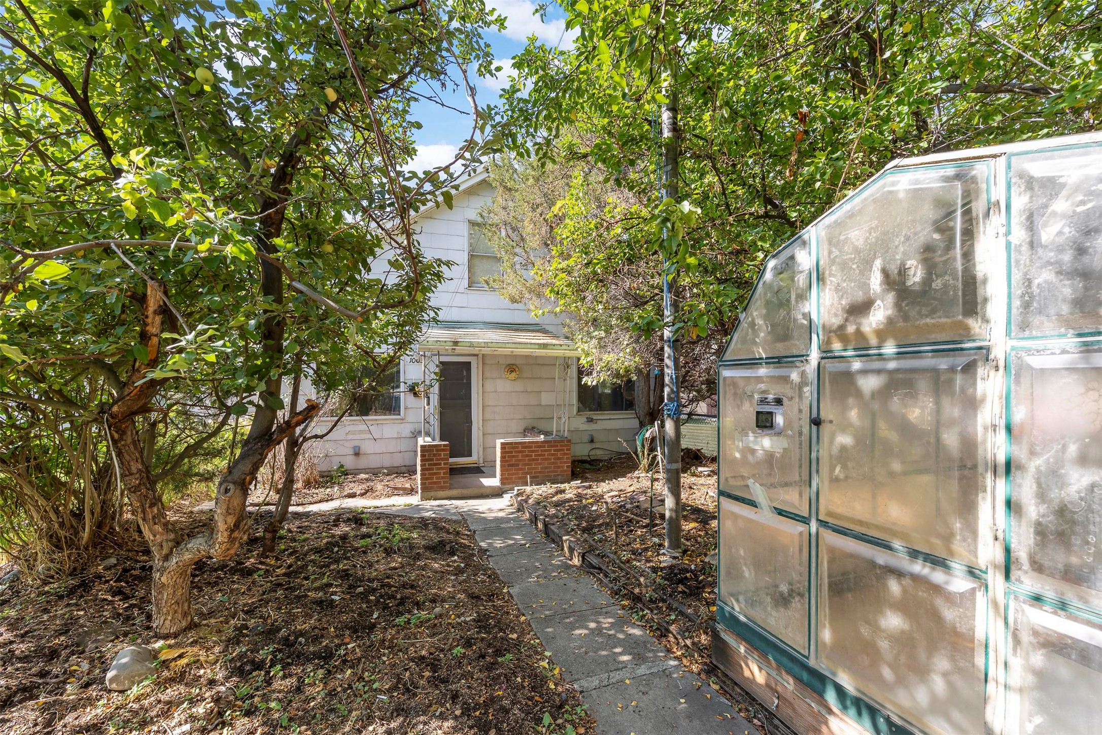 1003 E 3rd Street Property Photo 2