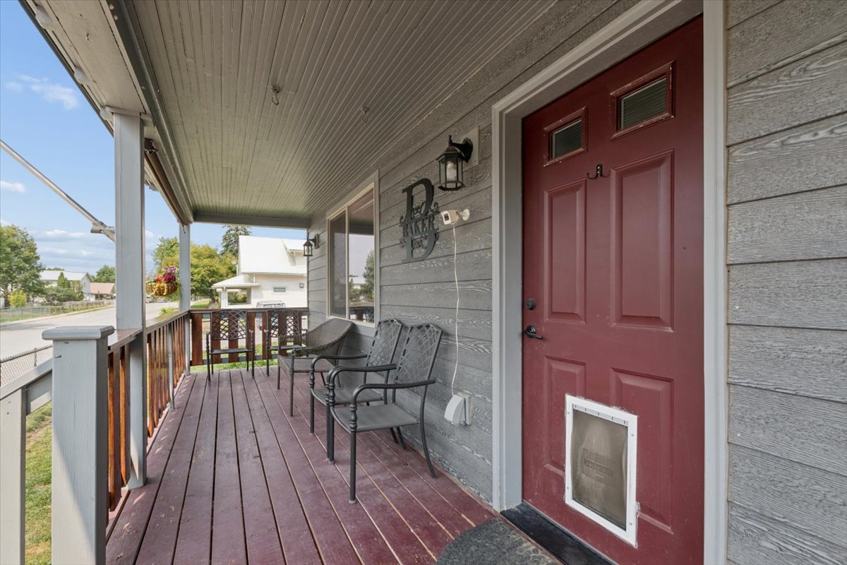 414 2nd Avenue E Property Photo 3
