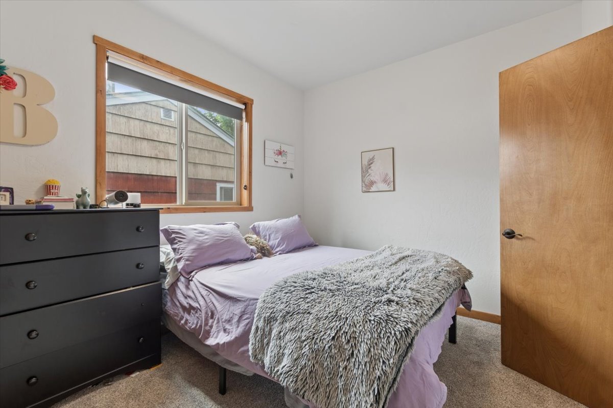 414 2nd Avenue E Property Photo 14