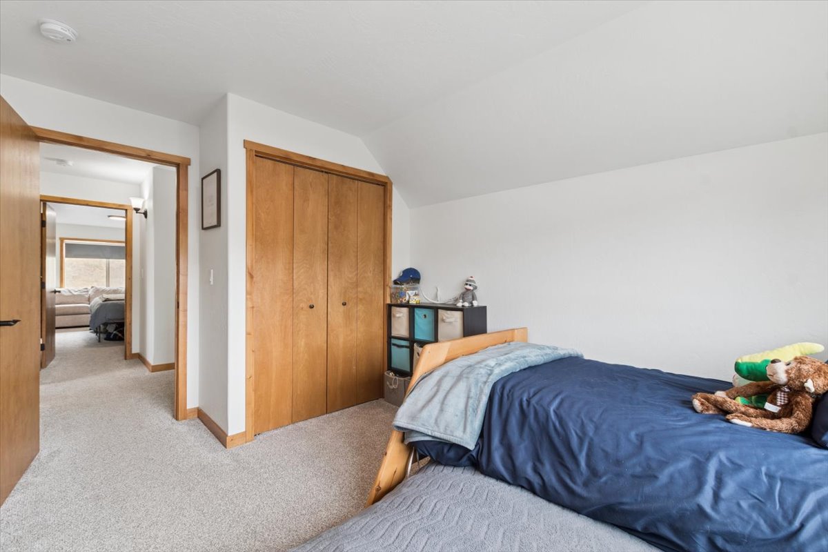 414 2nd Avenue E Property Photo 19