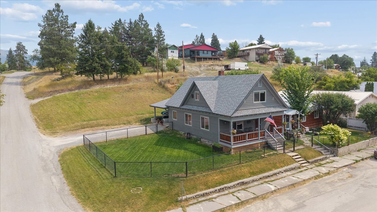 414 2nd Avenue E Property Photo 34