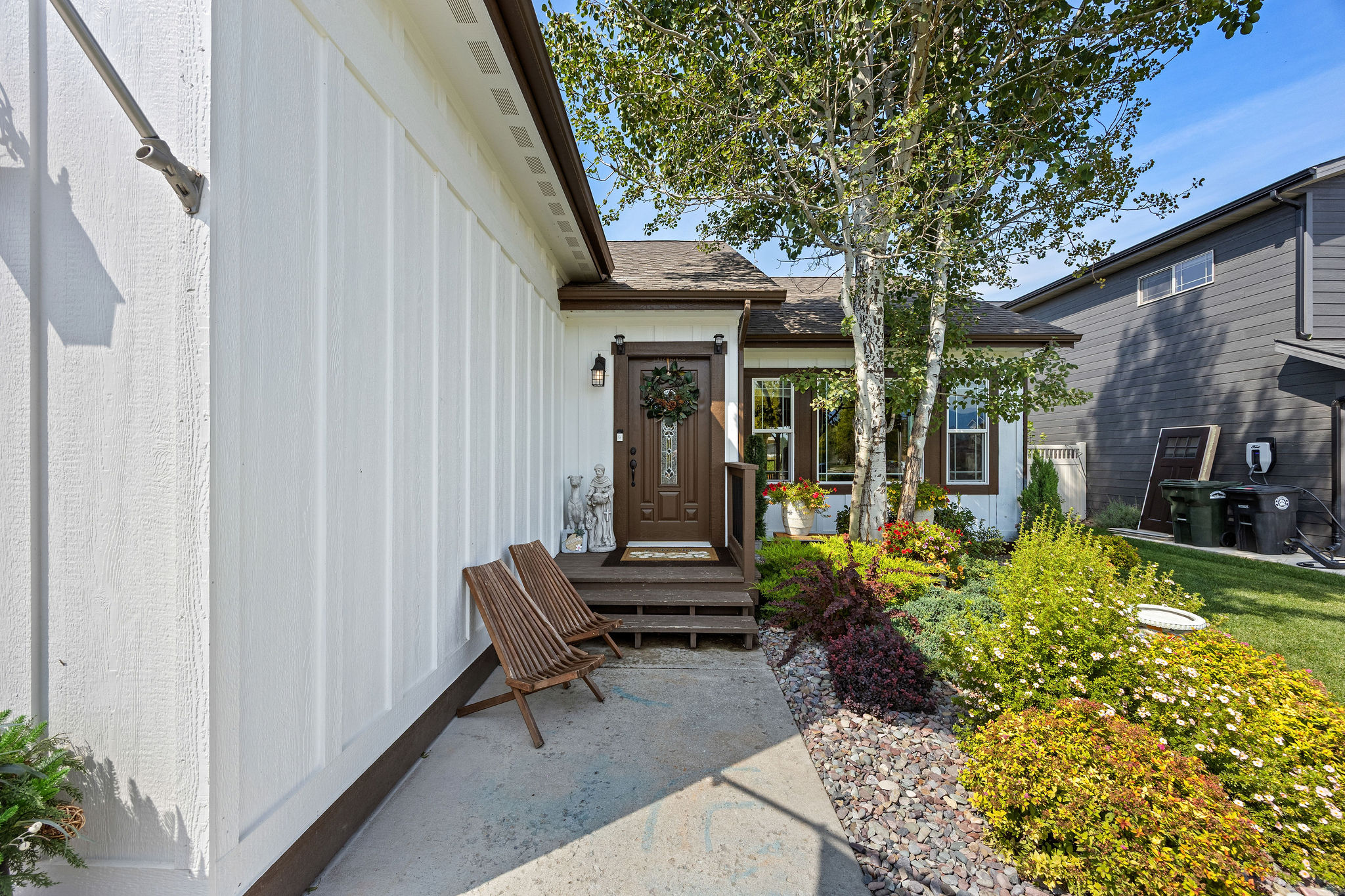 160 Weimar Way Property Photo 3