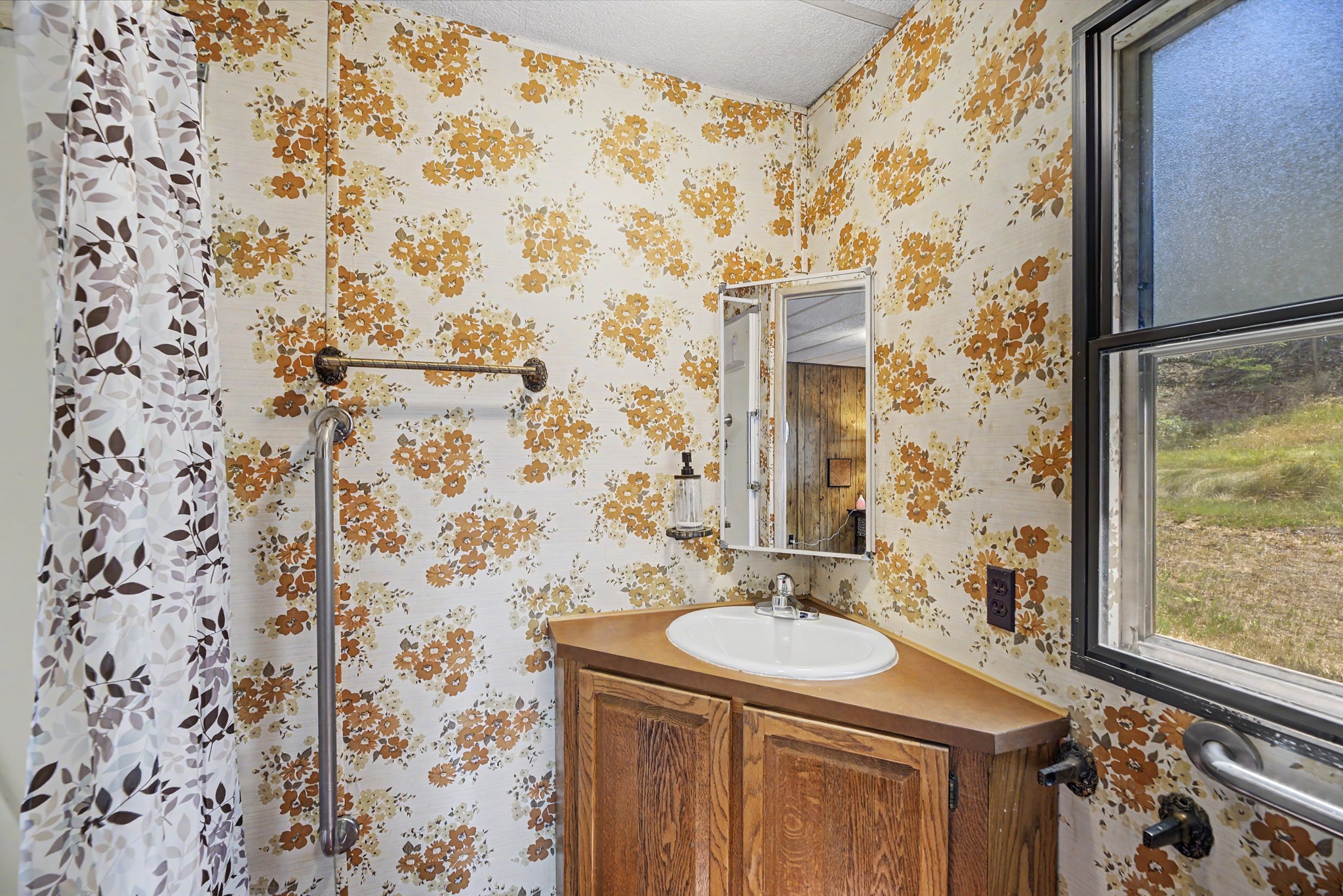 5580 Black Bear Road Property Photo 12