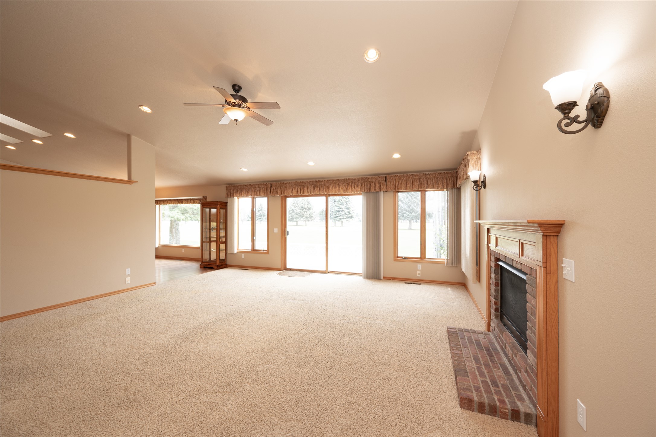 109 Trevino Drive Property Photo 14