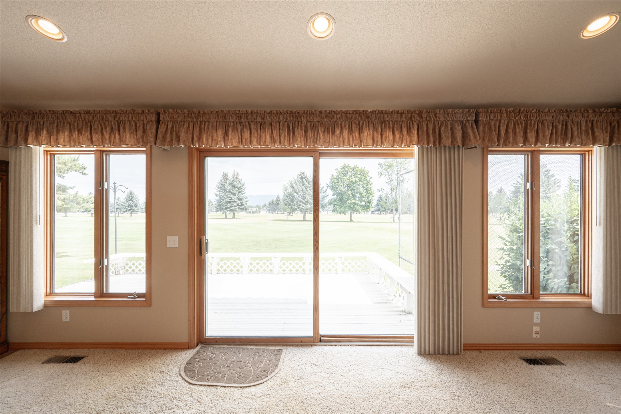 109 Trevino Drive Property Photo 17