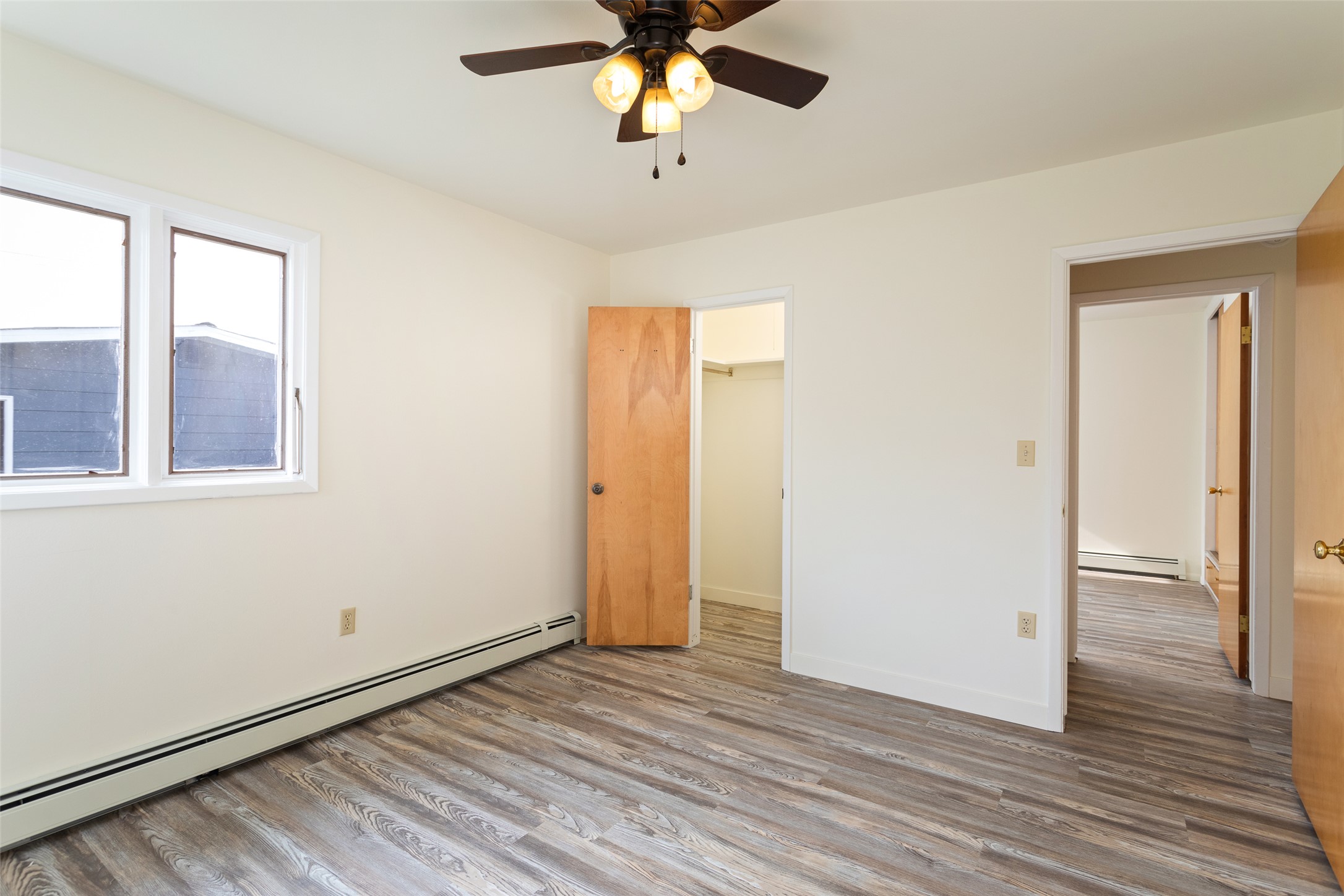 484 6th Avenue West North Property Photo 5