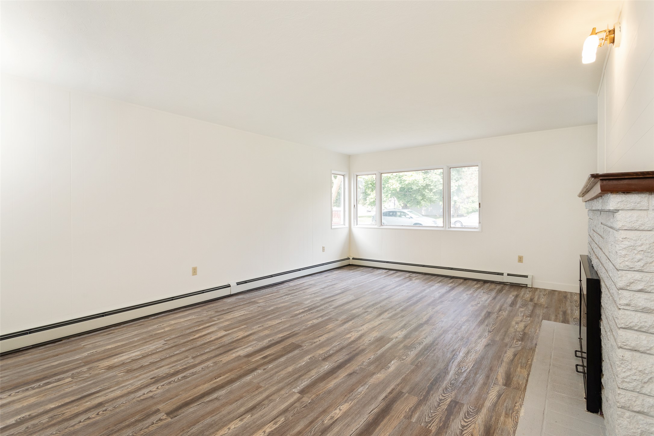 484 6th Avenue West North Property Photo 20