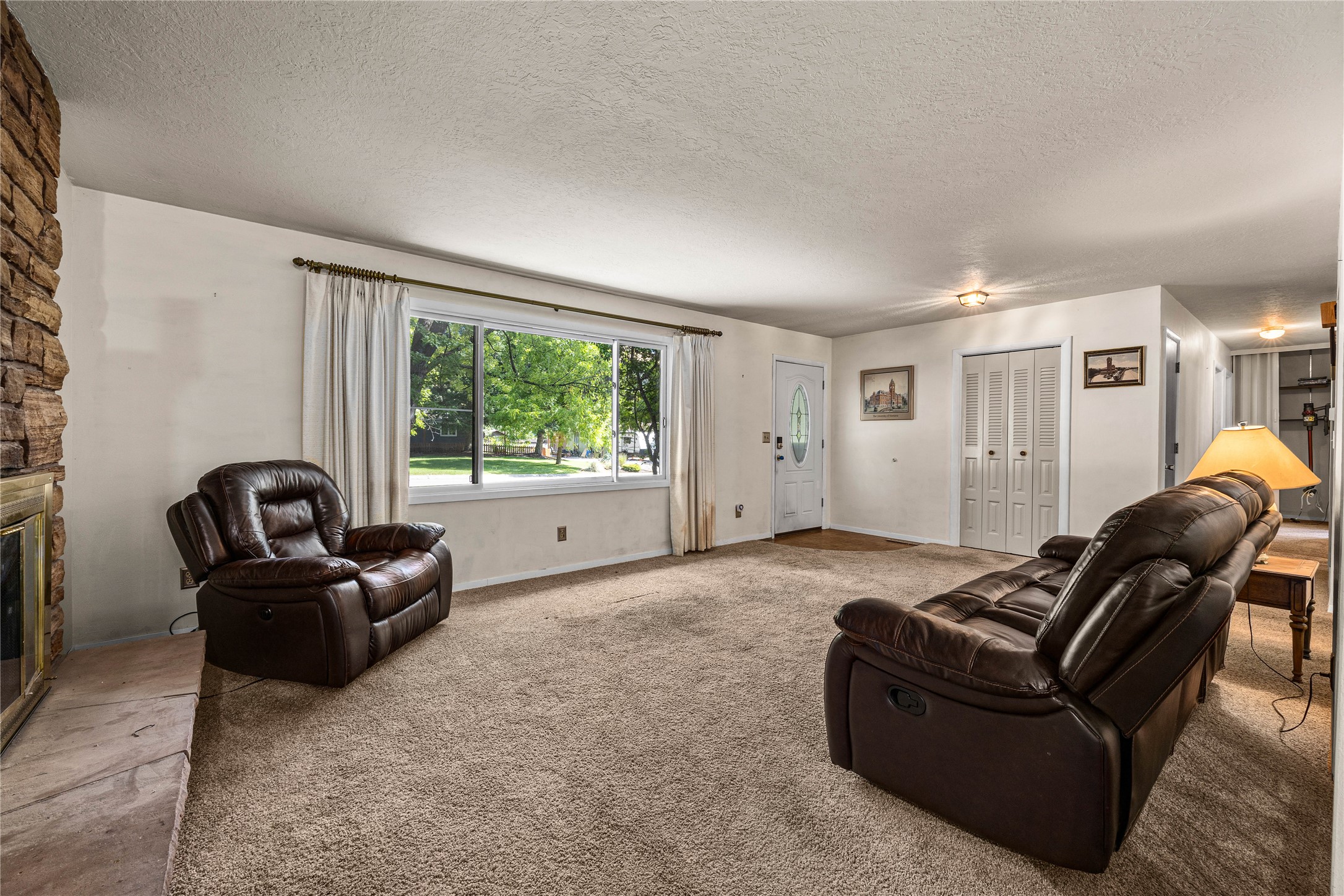 4619 Larch Avenue Property Photo 5