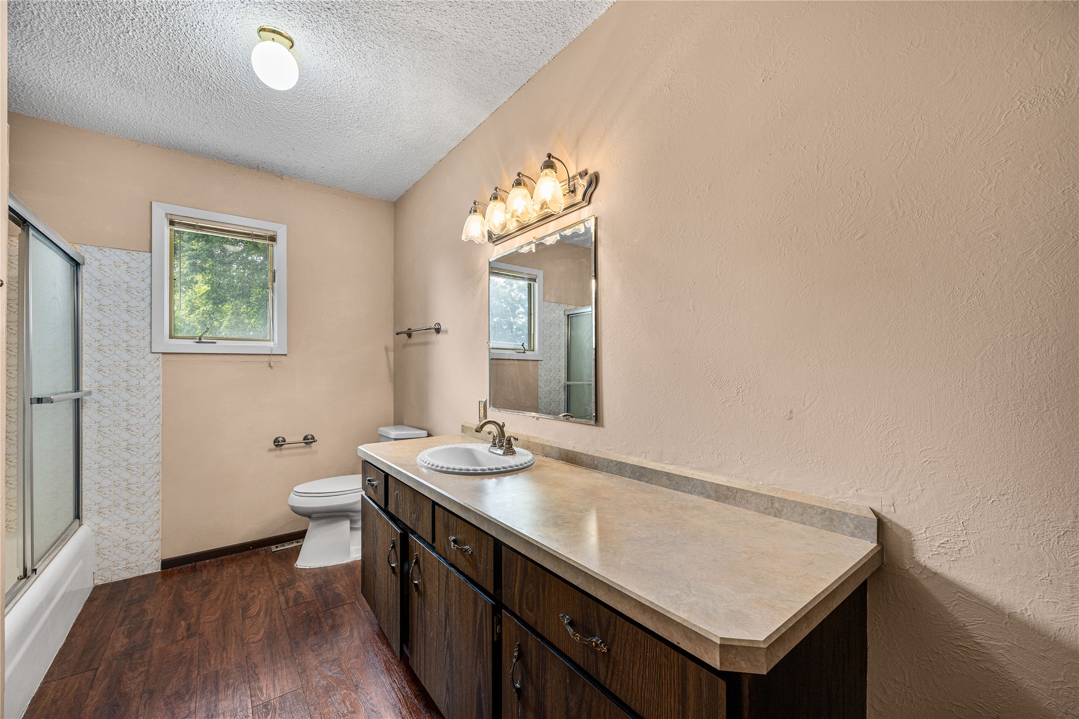 4619 Larch Avenue Property Photo 13