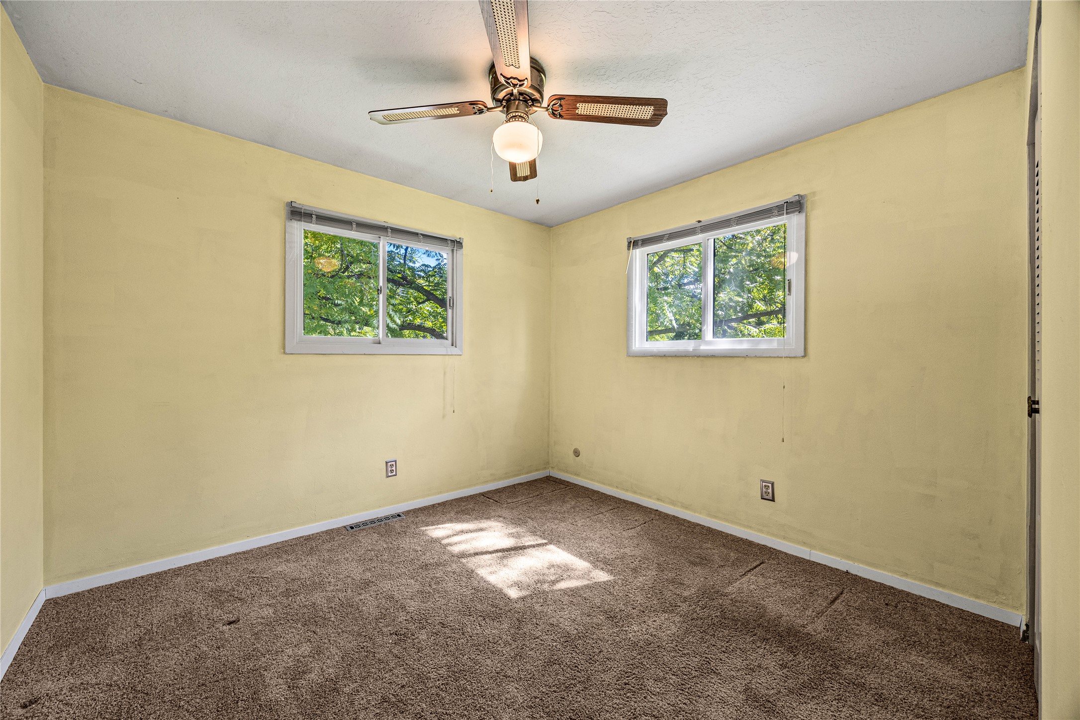 4619 Larch Avenue Property Photo 16