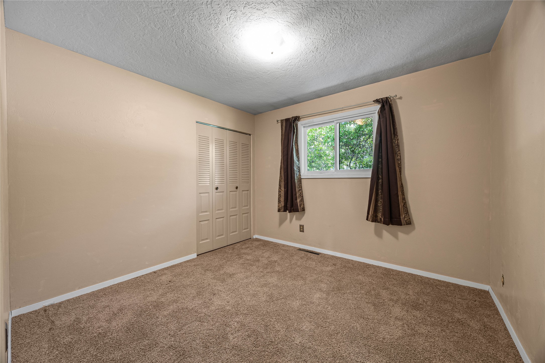4619 Larch Avenue Property Photo 17