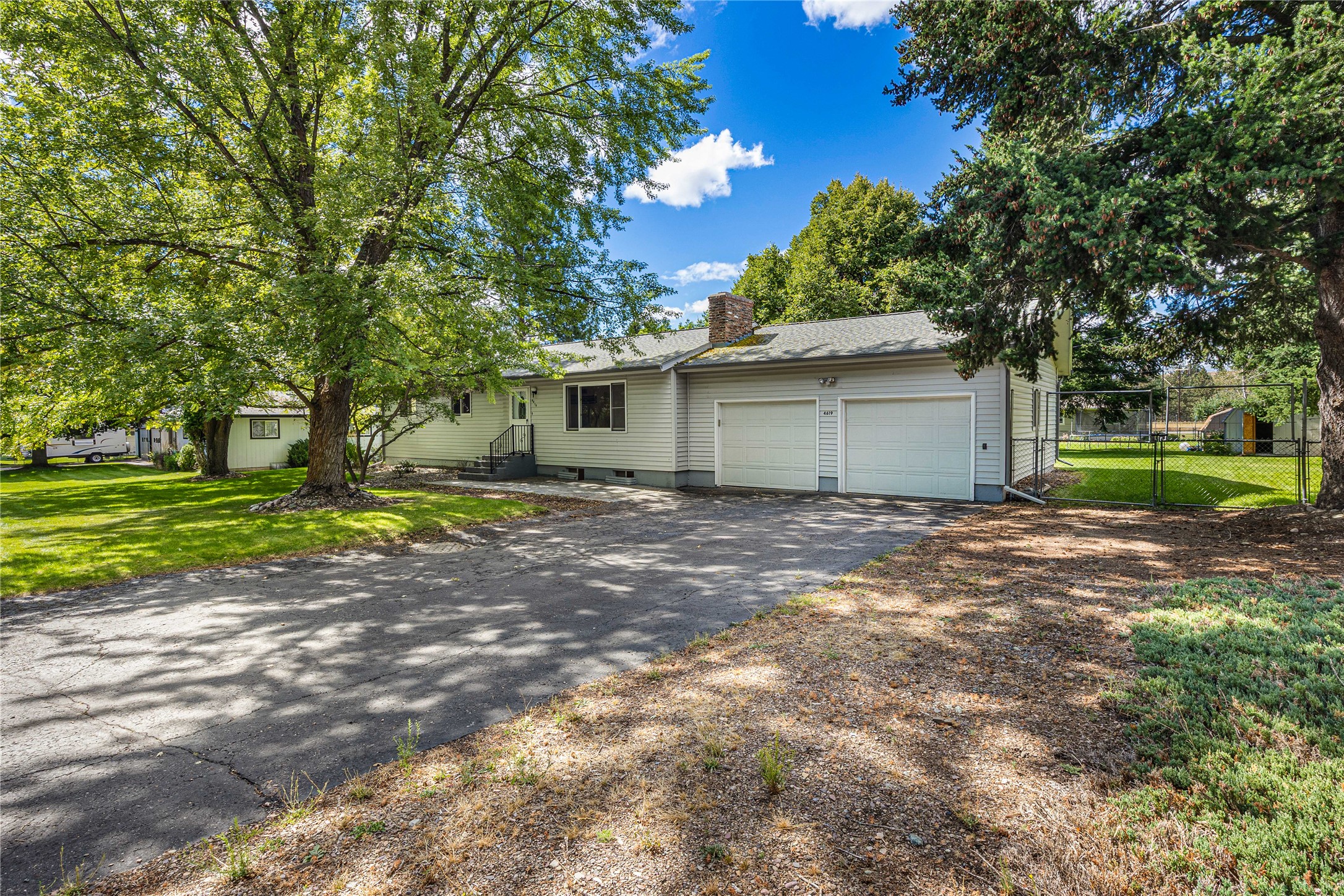 4619 Larch Avenue Property Photo 33
