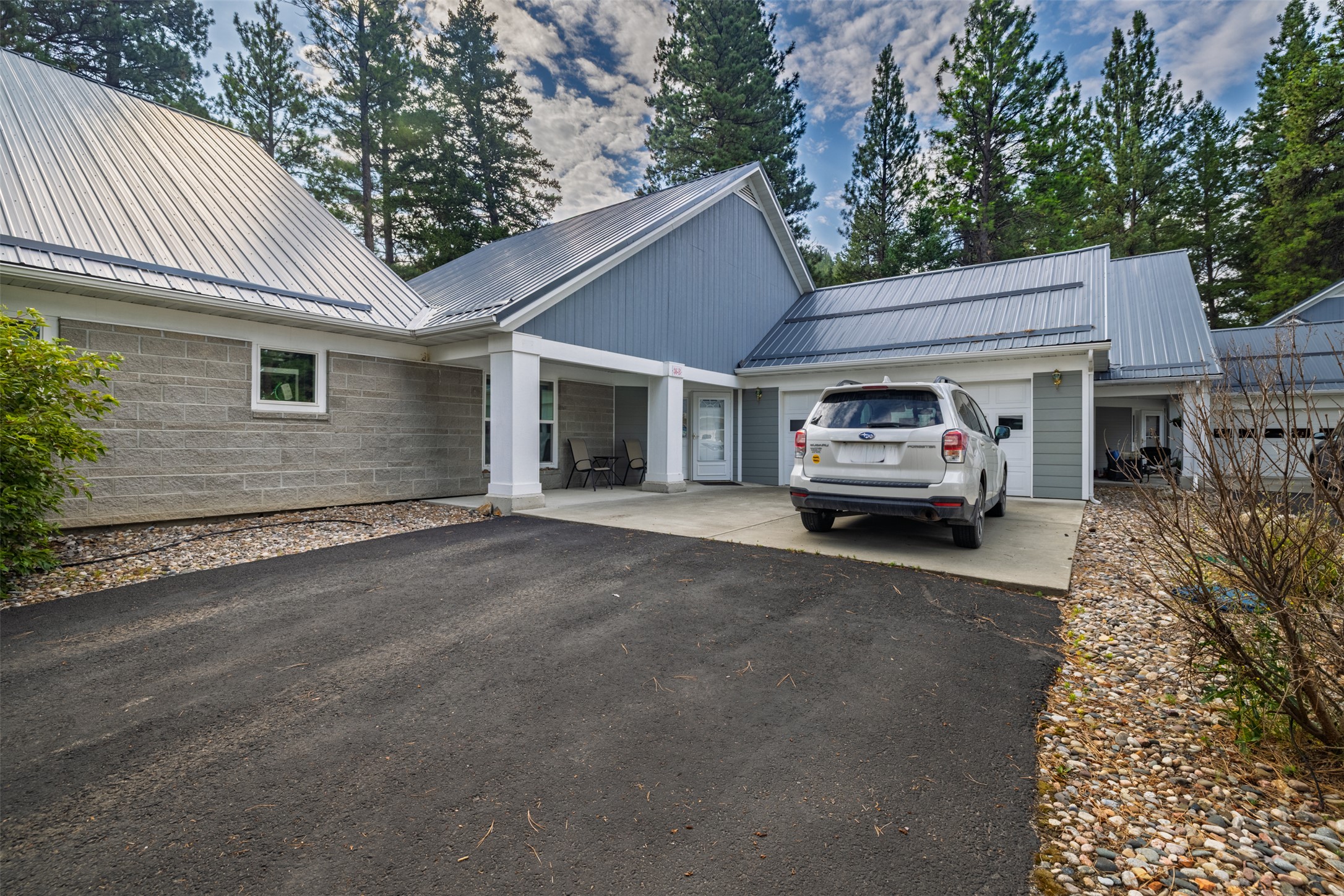 36 Stoney Brook Drive B Property Photo 5