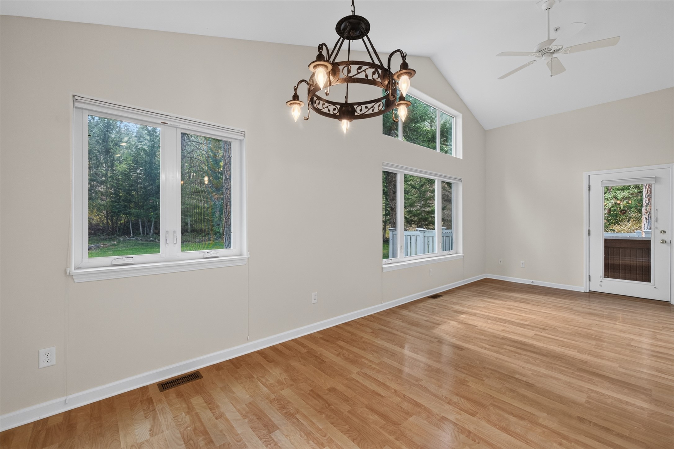 36 Stoney Brook Drive B Property Photo 10