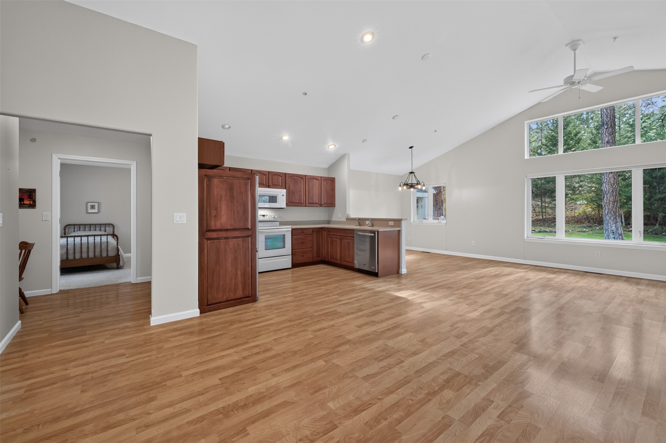 36 Stoney Brook Drive B Property Photo 18