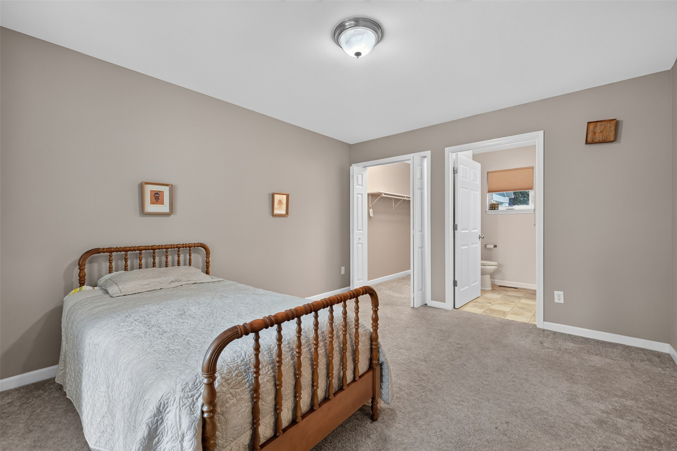 36 Stoney Brook Drive B Property Photo 22