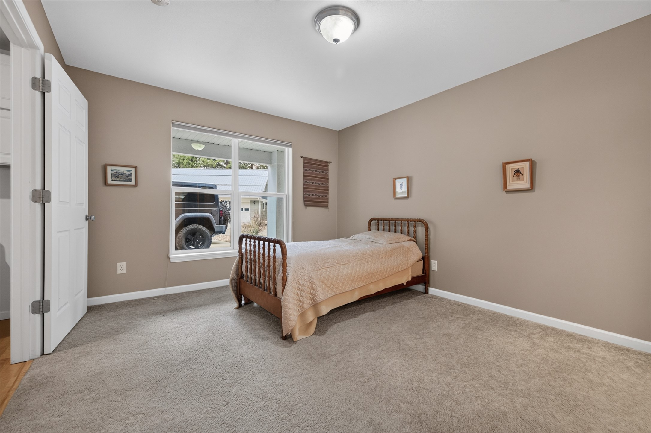 36 Stoney Brook Drive B Property Photo 26