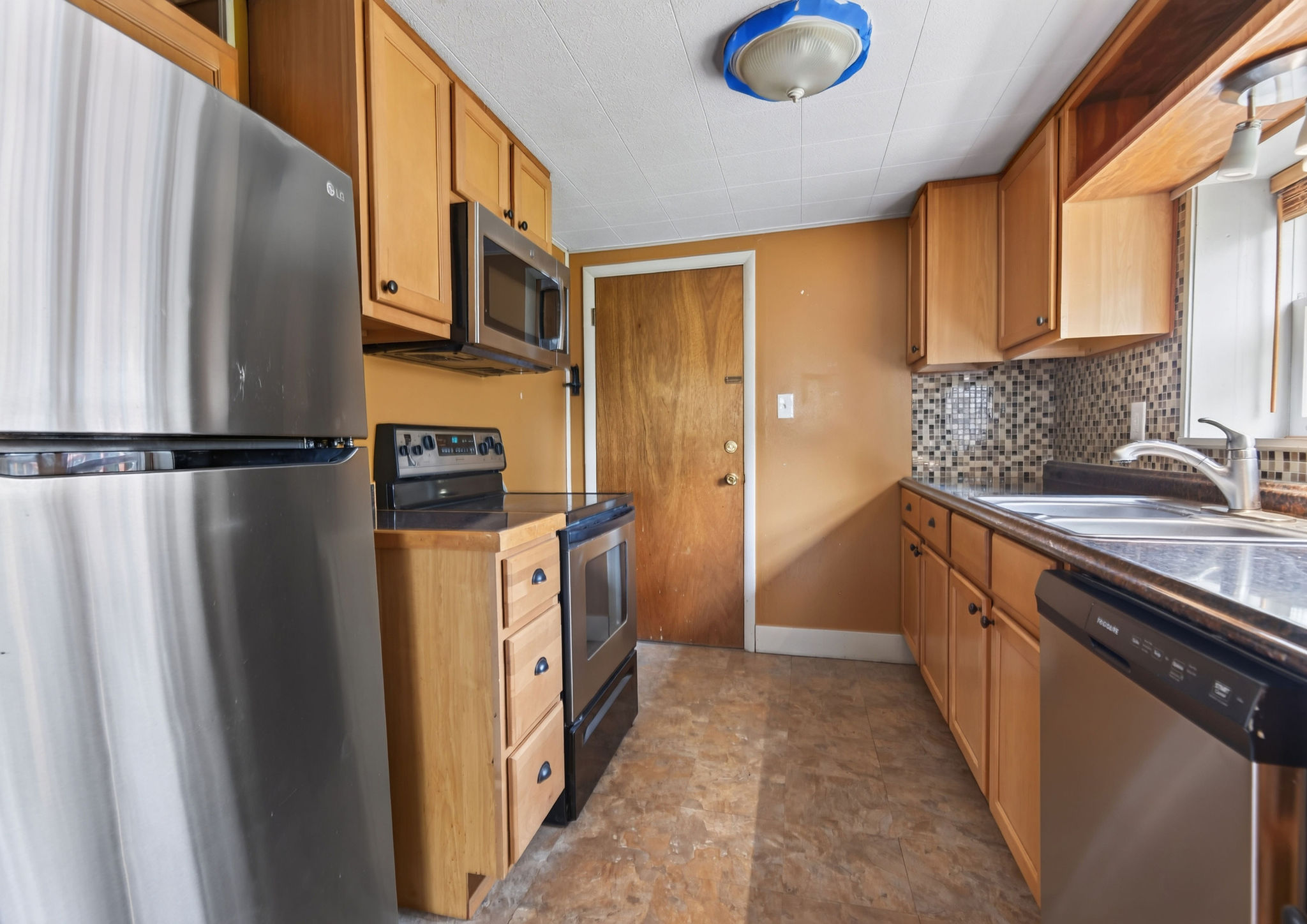 1232 Hauser Boulevard Property Photo 7