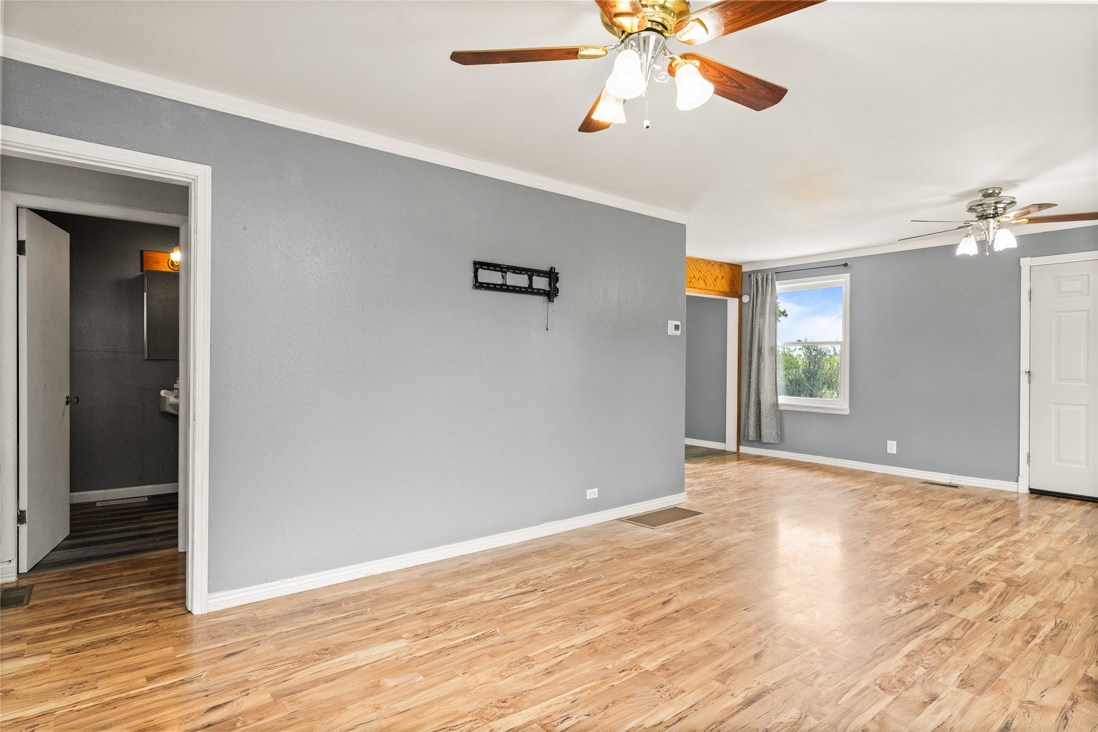 353 Klock Road Property Photo 13