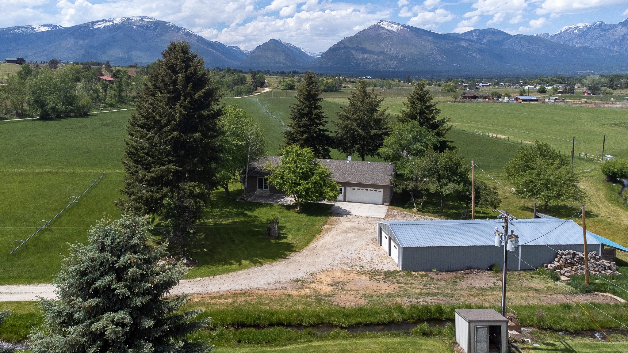 904 S Shoshone Loop Property Photo 8