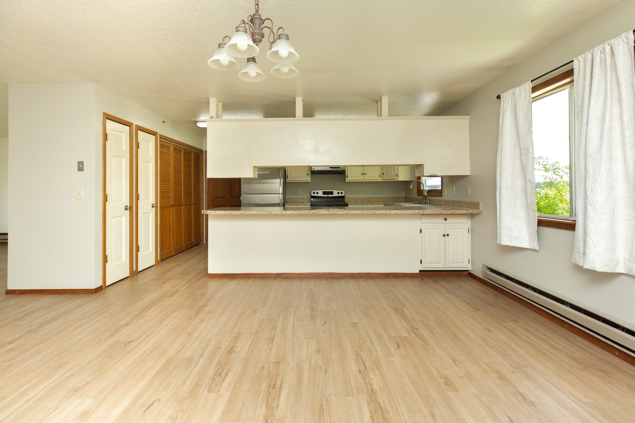904 S Shoshone Loop Property Photo 28
