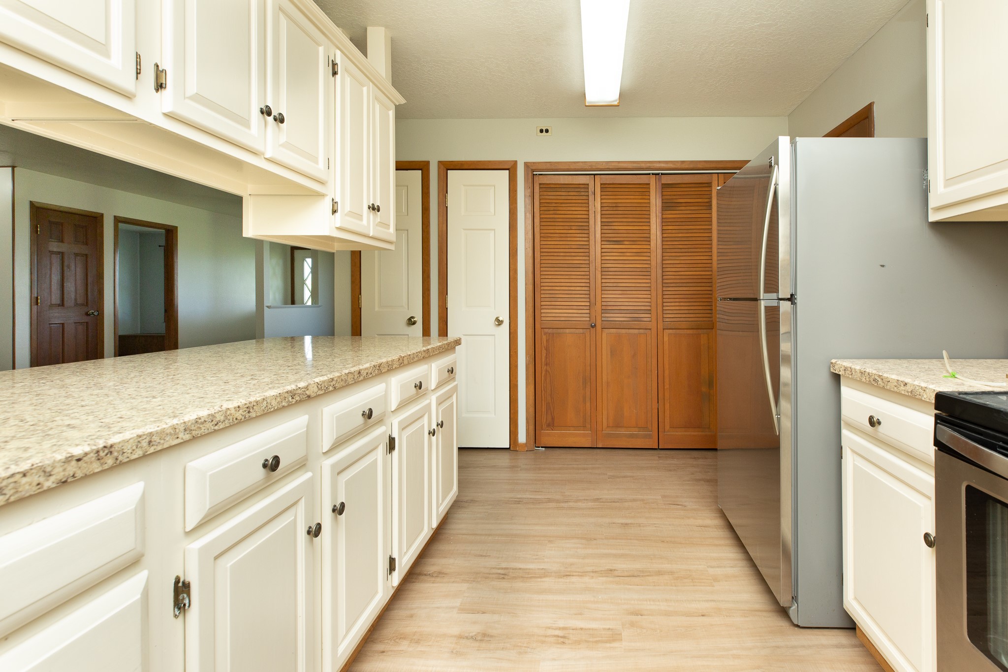 904 S Shoshone Loop Property Photo 33