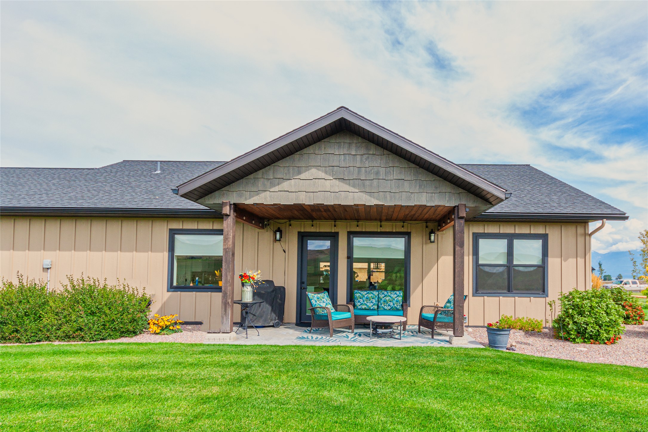 34533 Eagle Crest Drive Property Photo 4
