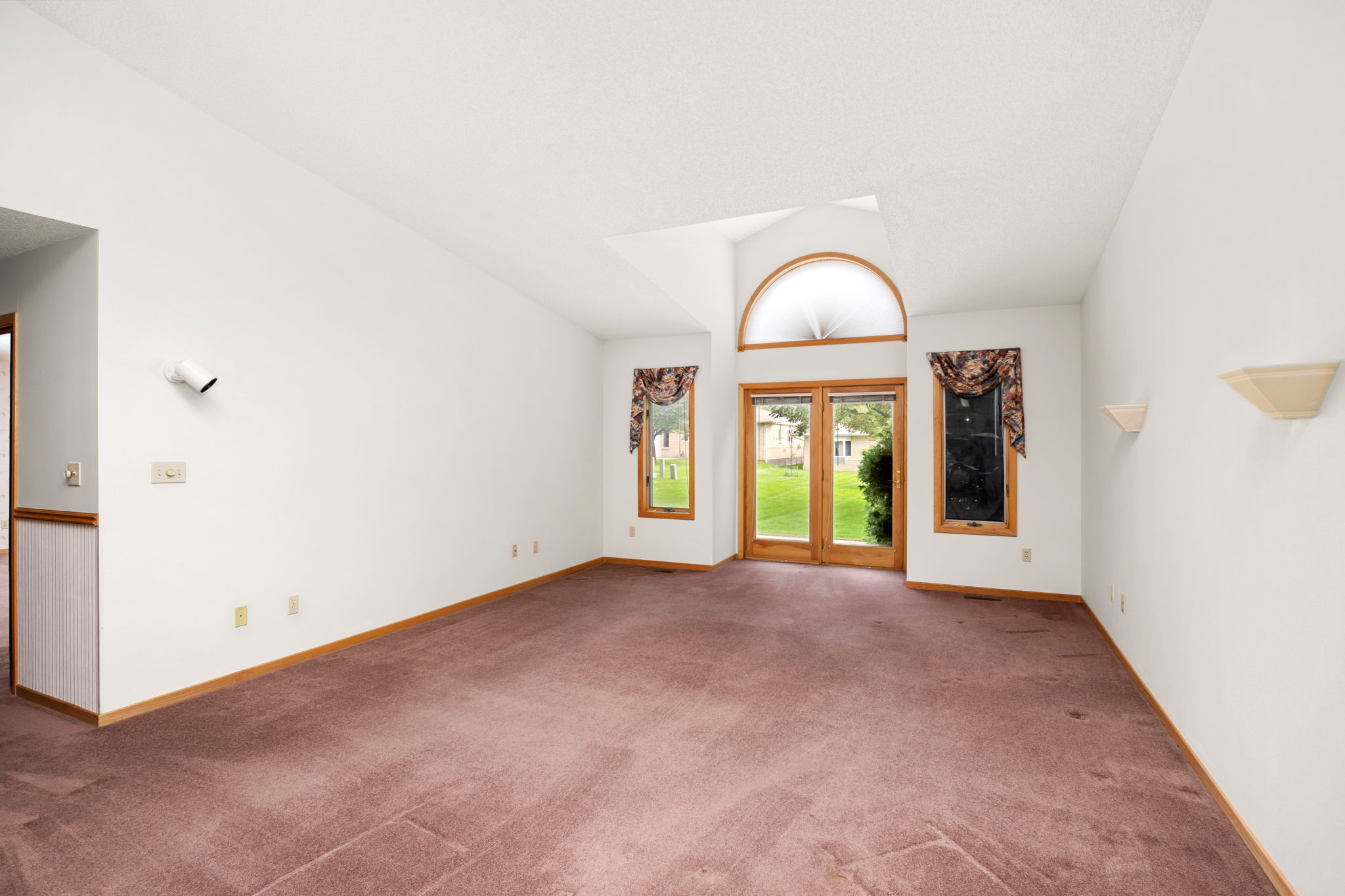 2718 Desert Drive Property Photo 18