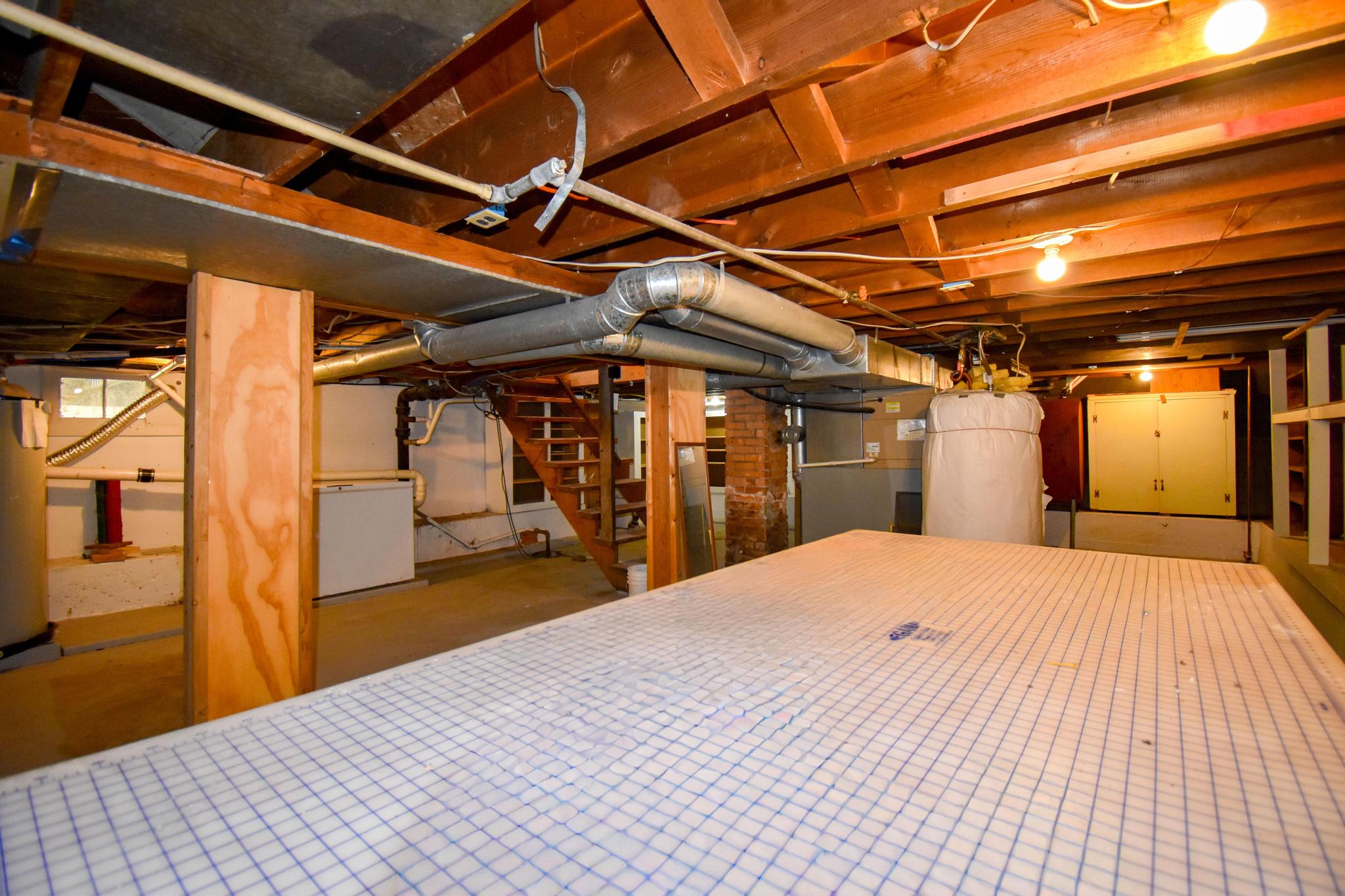 906 11th Street E Property Photo 22