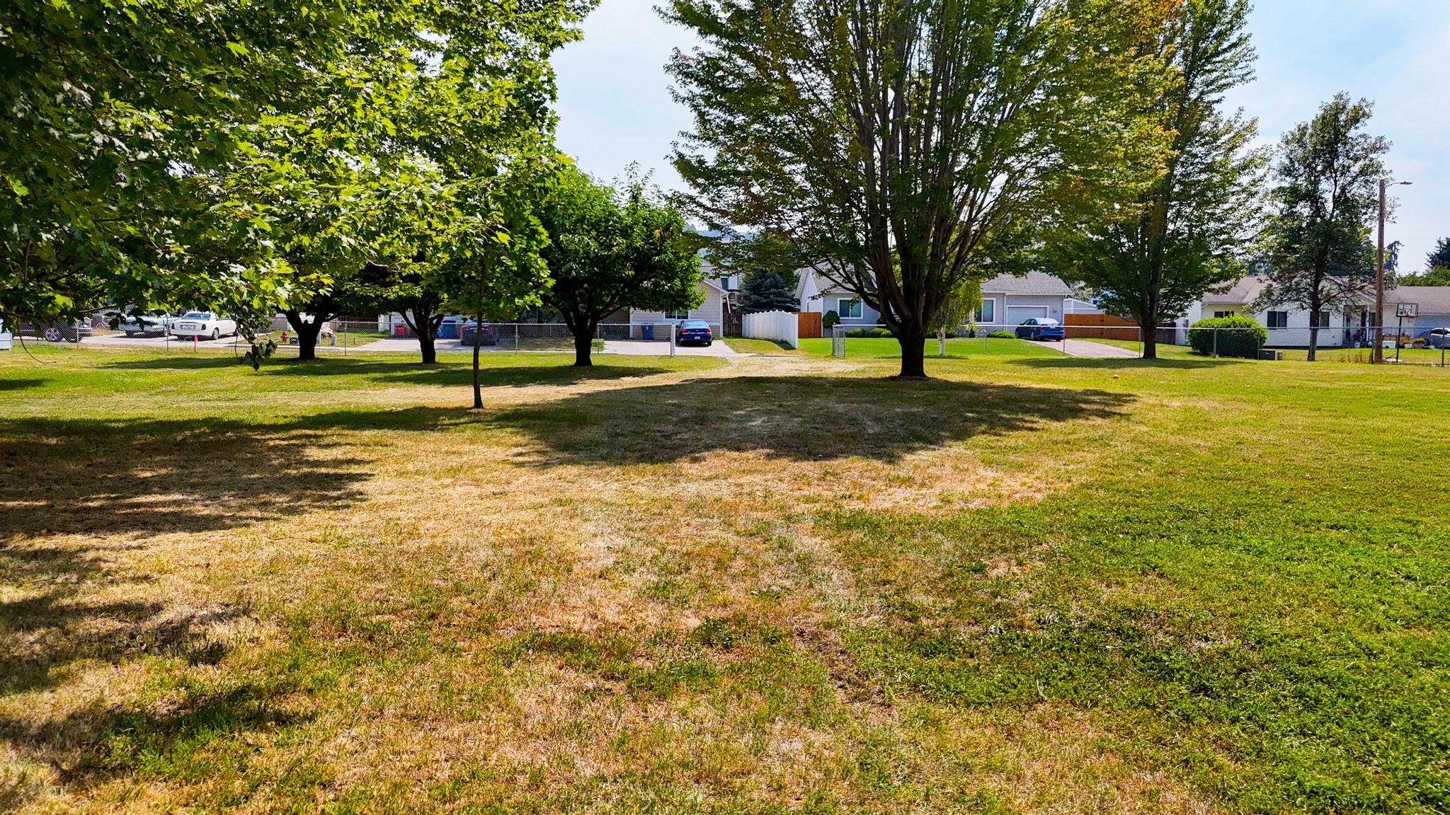 Lot 1a 10th Avenue E Property Photo 3