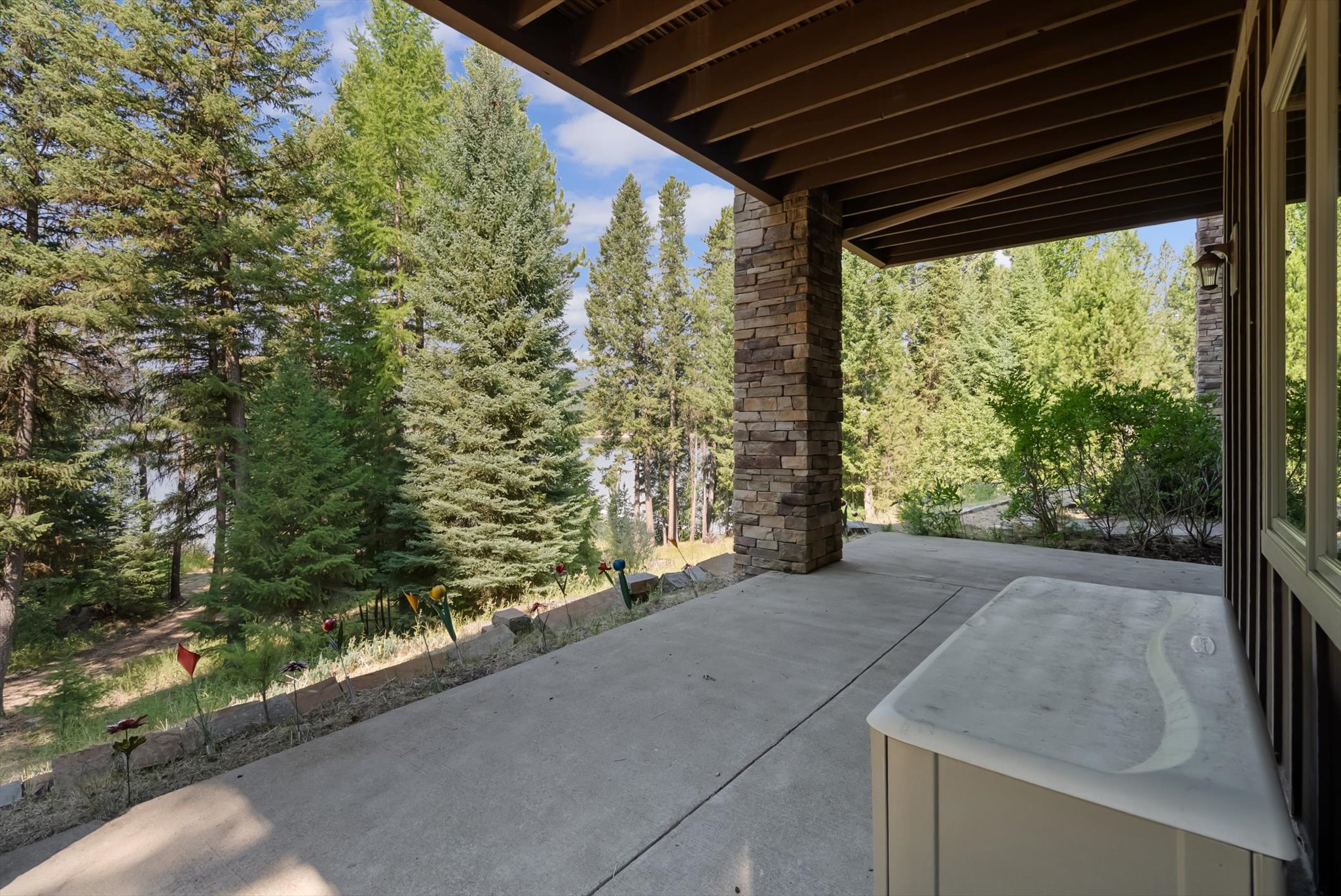 20 Bitterroot Cove Court Property Photo 15