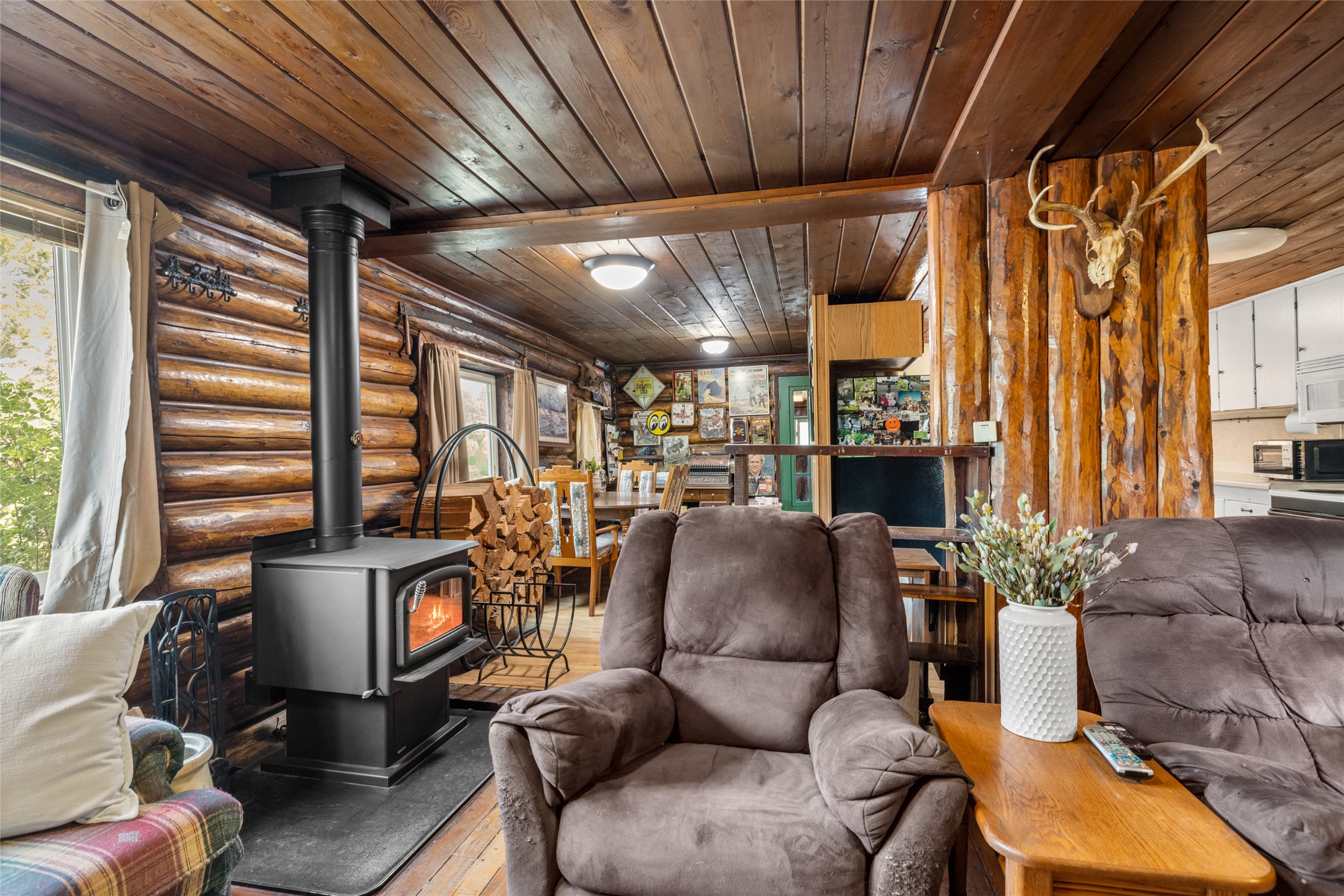2572 Us Highway 2 W Property Photo 6