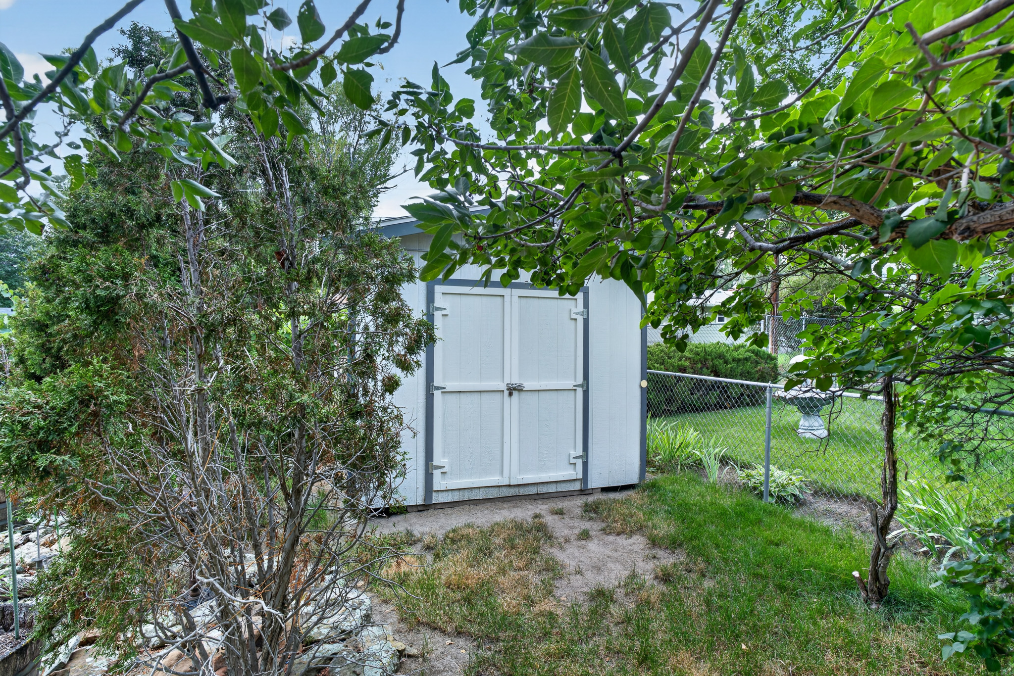 2702 Louise Lane Property Photo 10