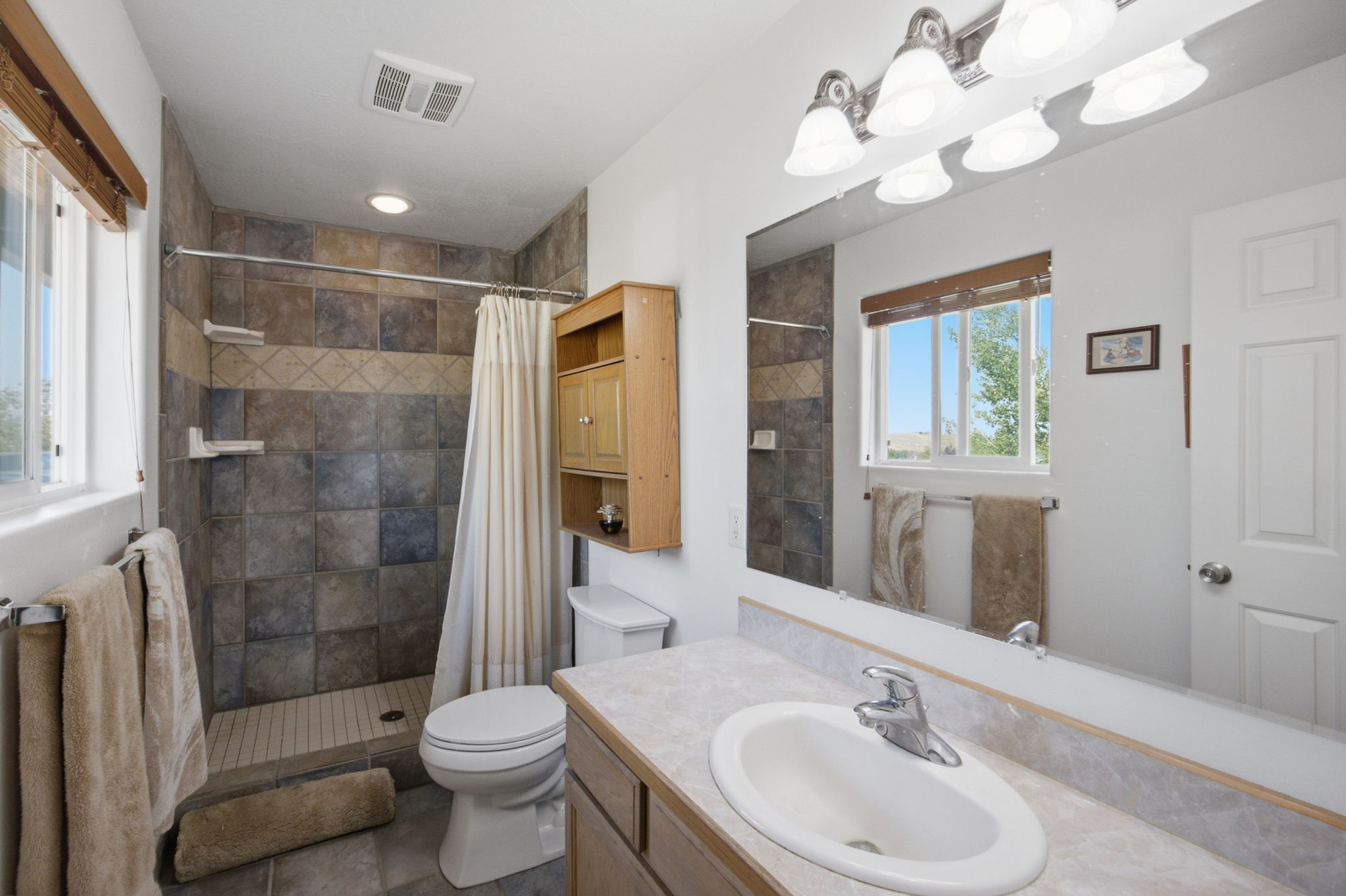 2454 Loyd Drive Property Photo 17