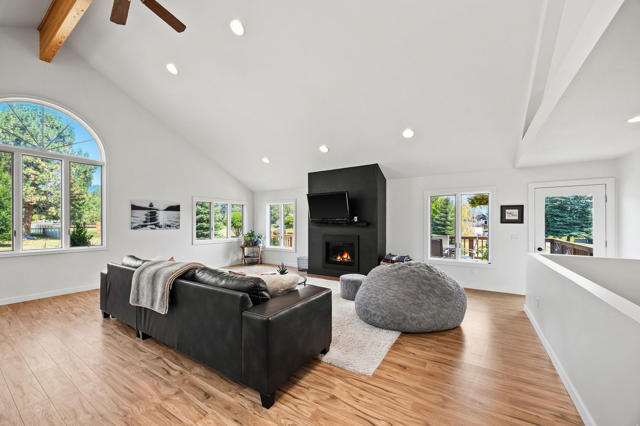 120 Hueth Lane Property Photo 8