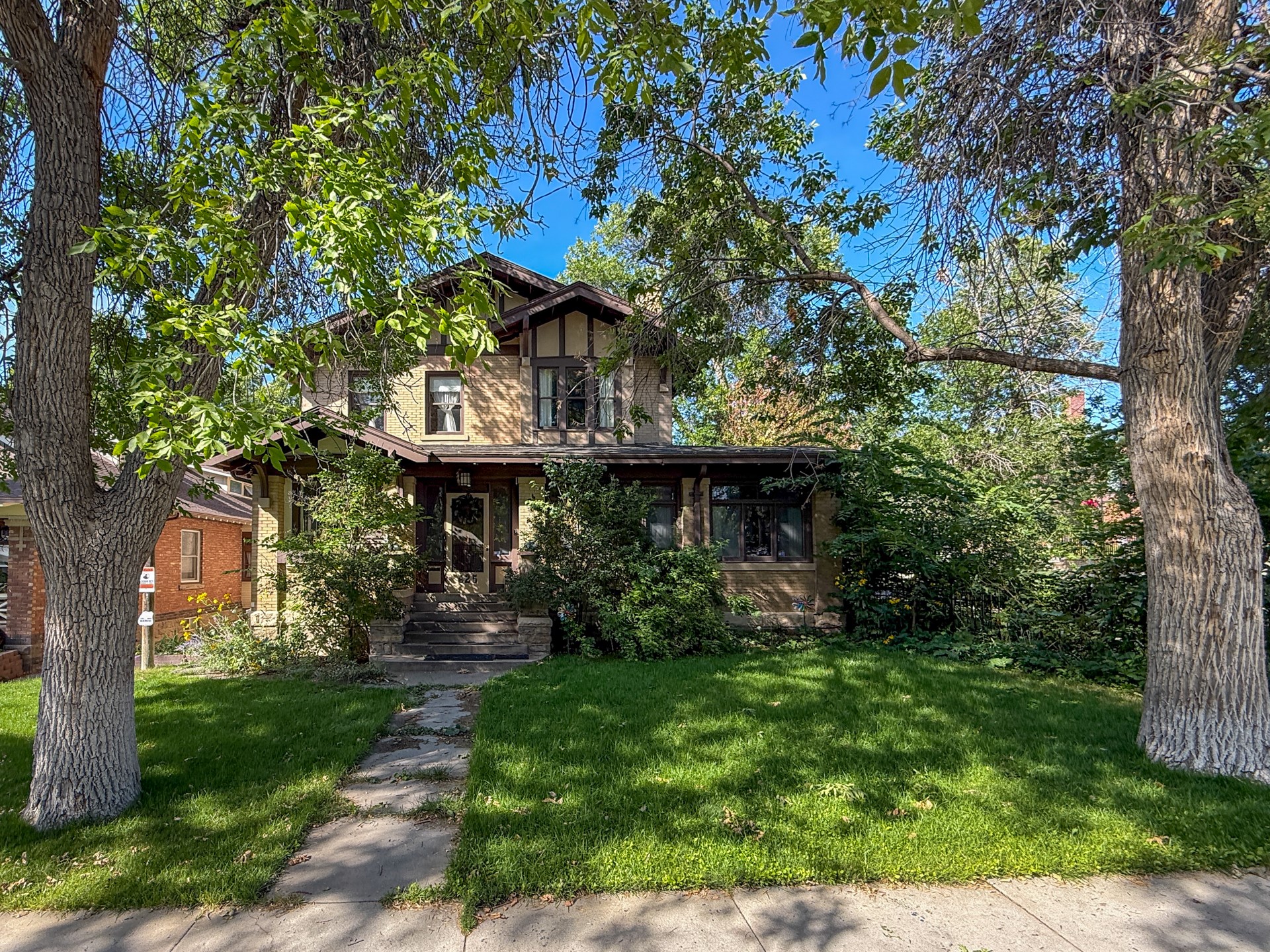 625 3rd Avenue N Property Photo 2
