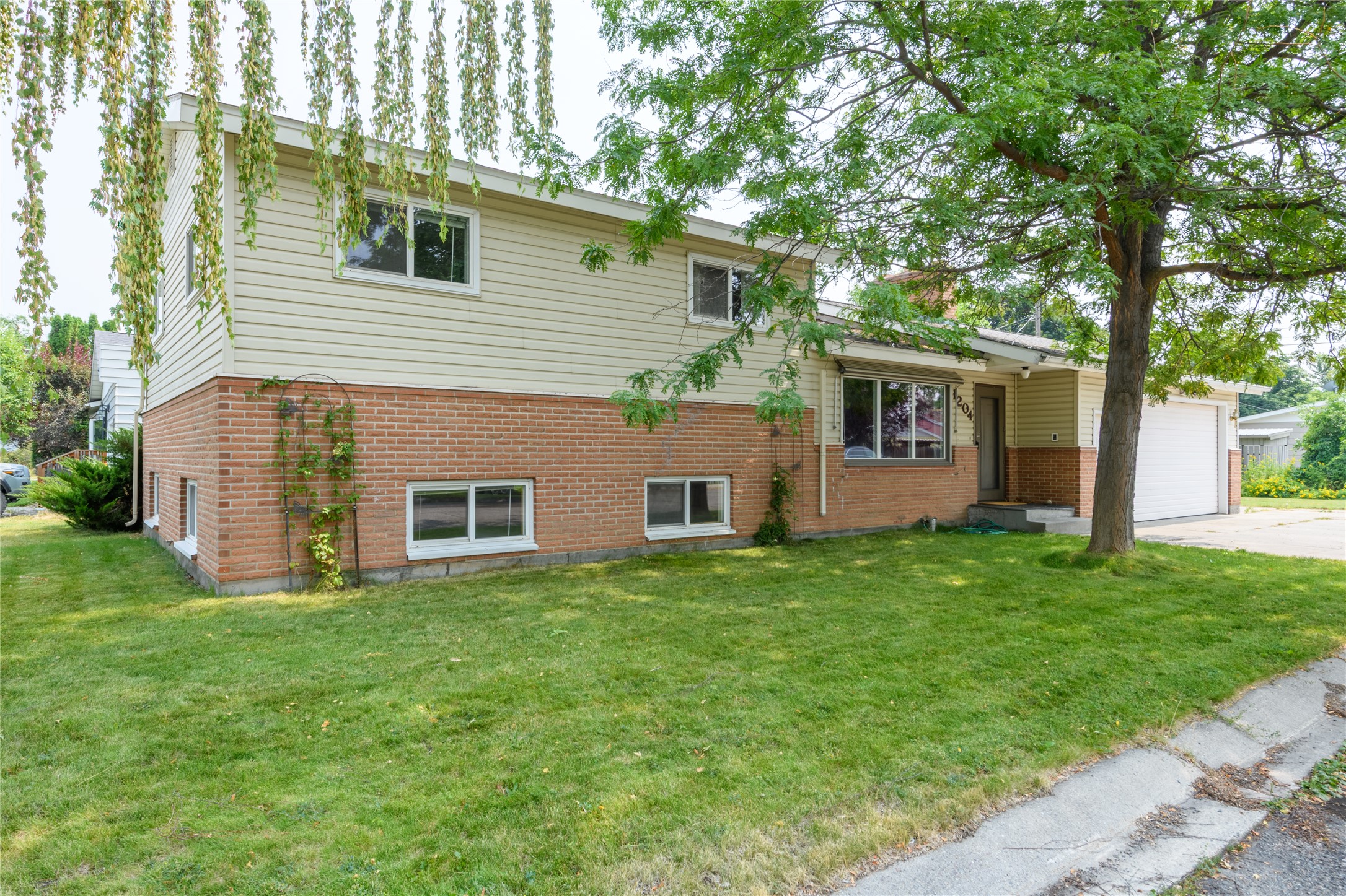 1204 Margaret Street Property Photo 1