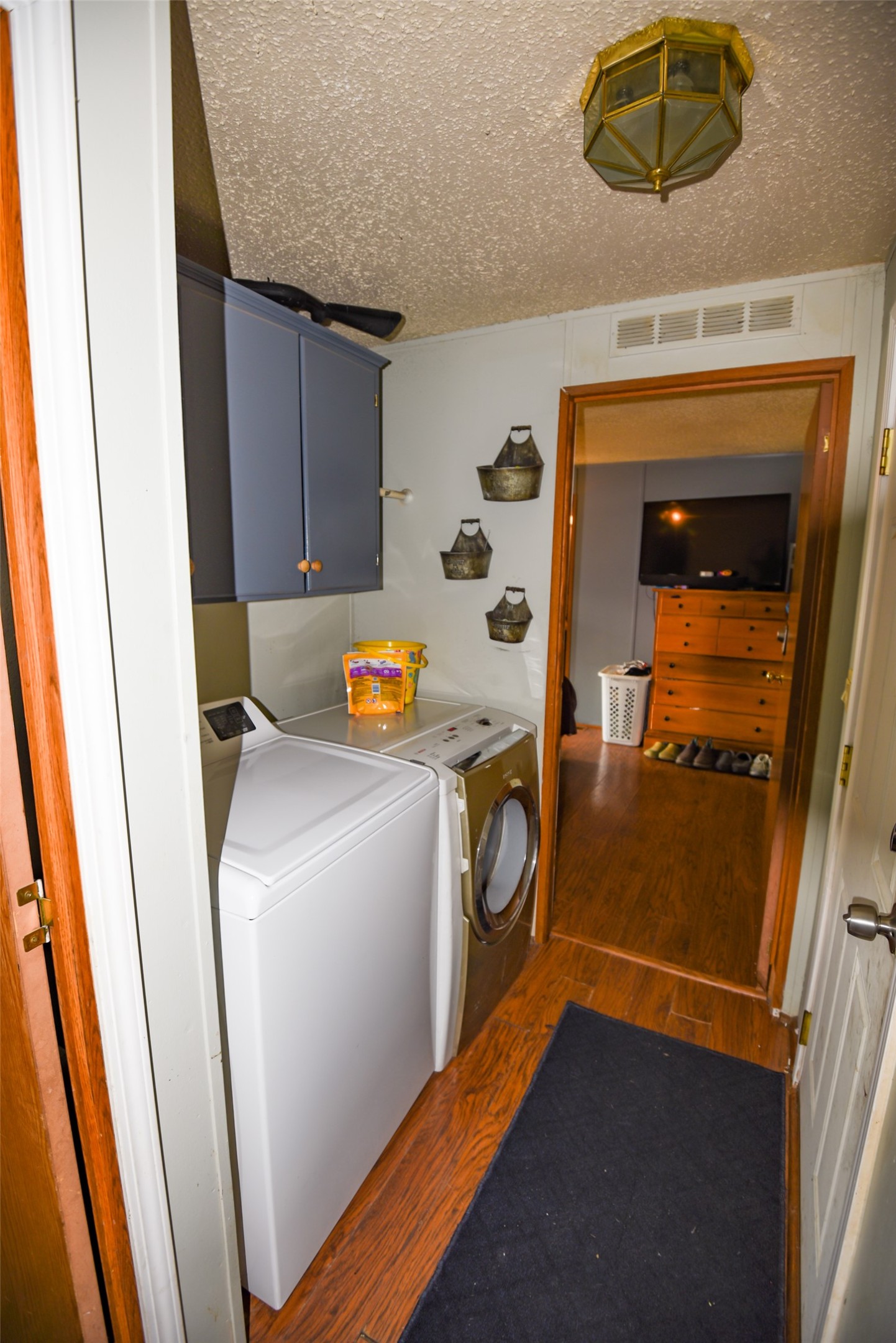500 N Walnut Street 8 Property Photo 9