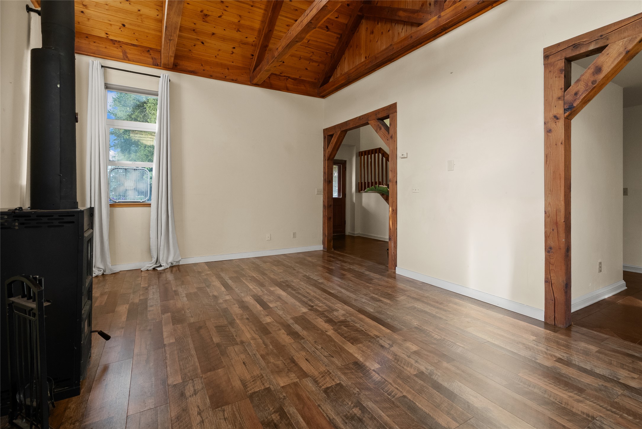 1086 Cowboy Way Property Photo 9