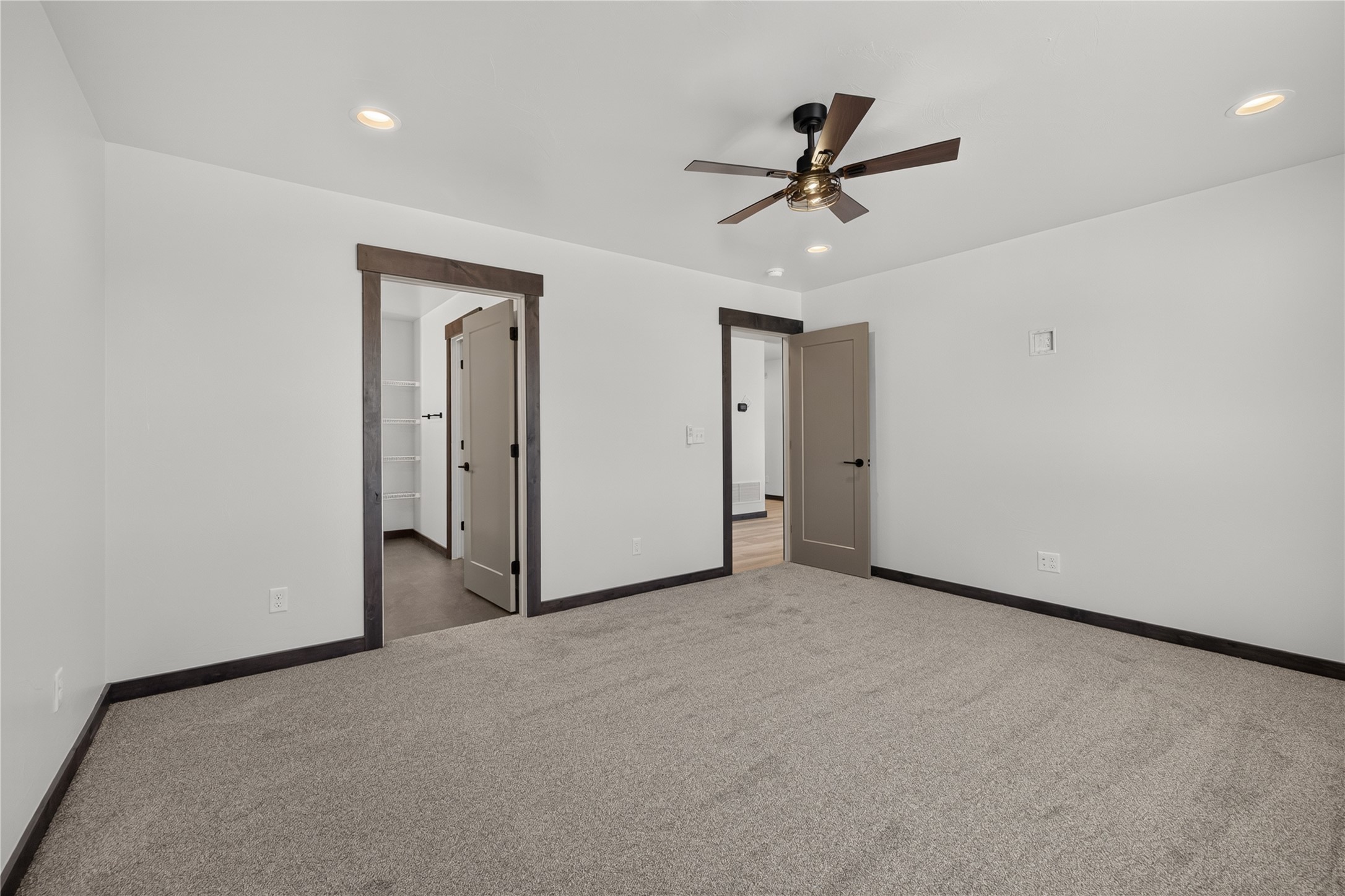 8150 Oreilly Drive Property Photo 10