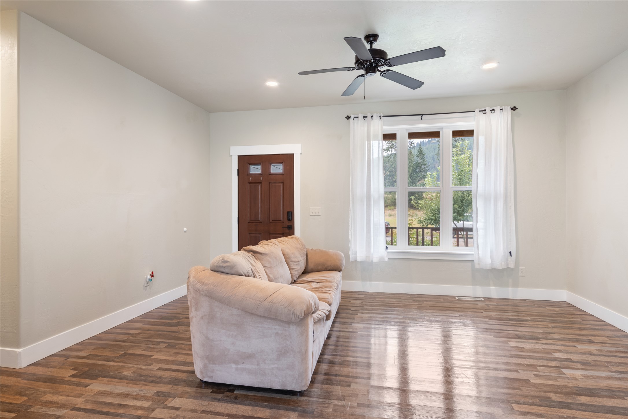 156 Osprey Drive Property Photo 2