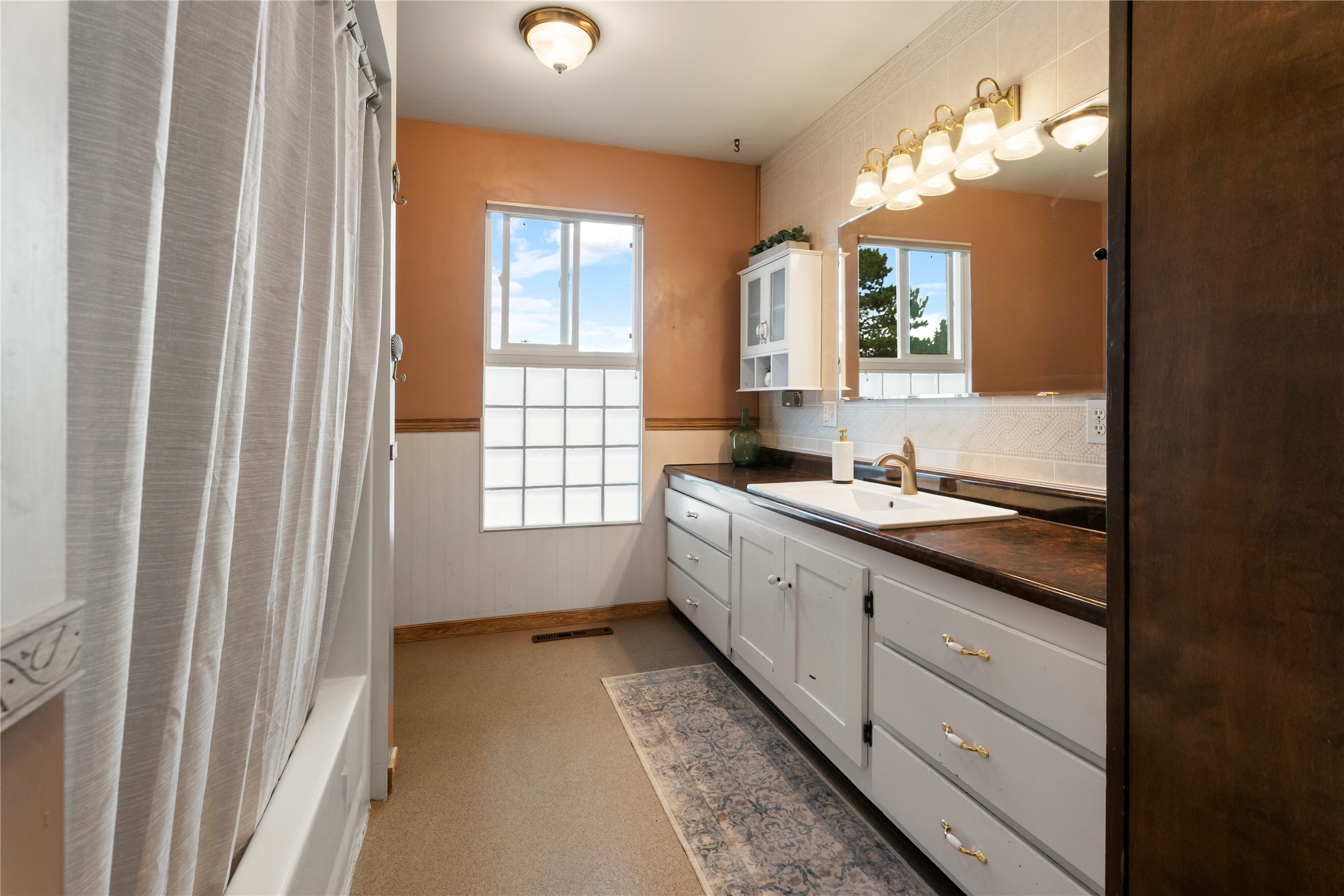 431 S Lamborn Street Property Photo 12