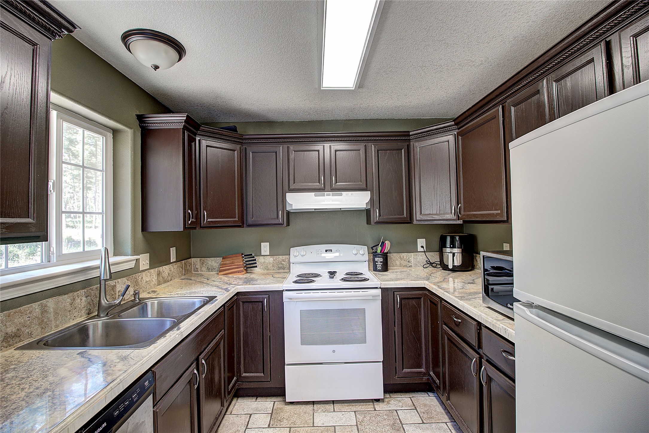 398 Deer Creek Road Property Photo 17