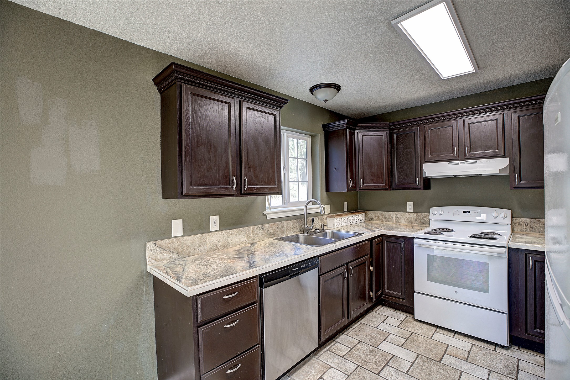 398 Deer Creek Road Property Photo 25